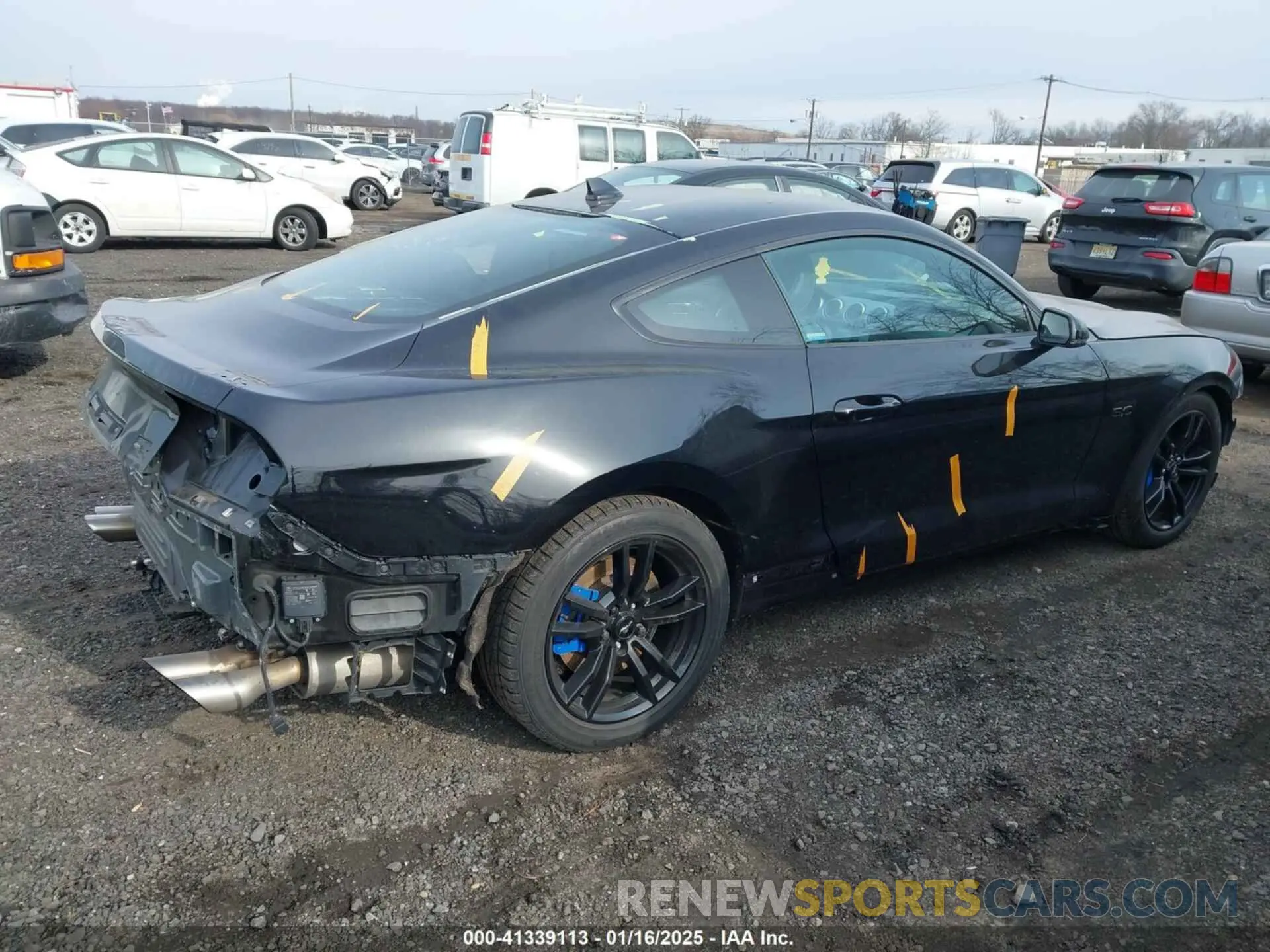 4 Фотография поврежденного автомобиля 1FA6P8CFXN5146779 FORD MUSTANG 2022