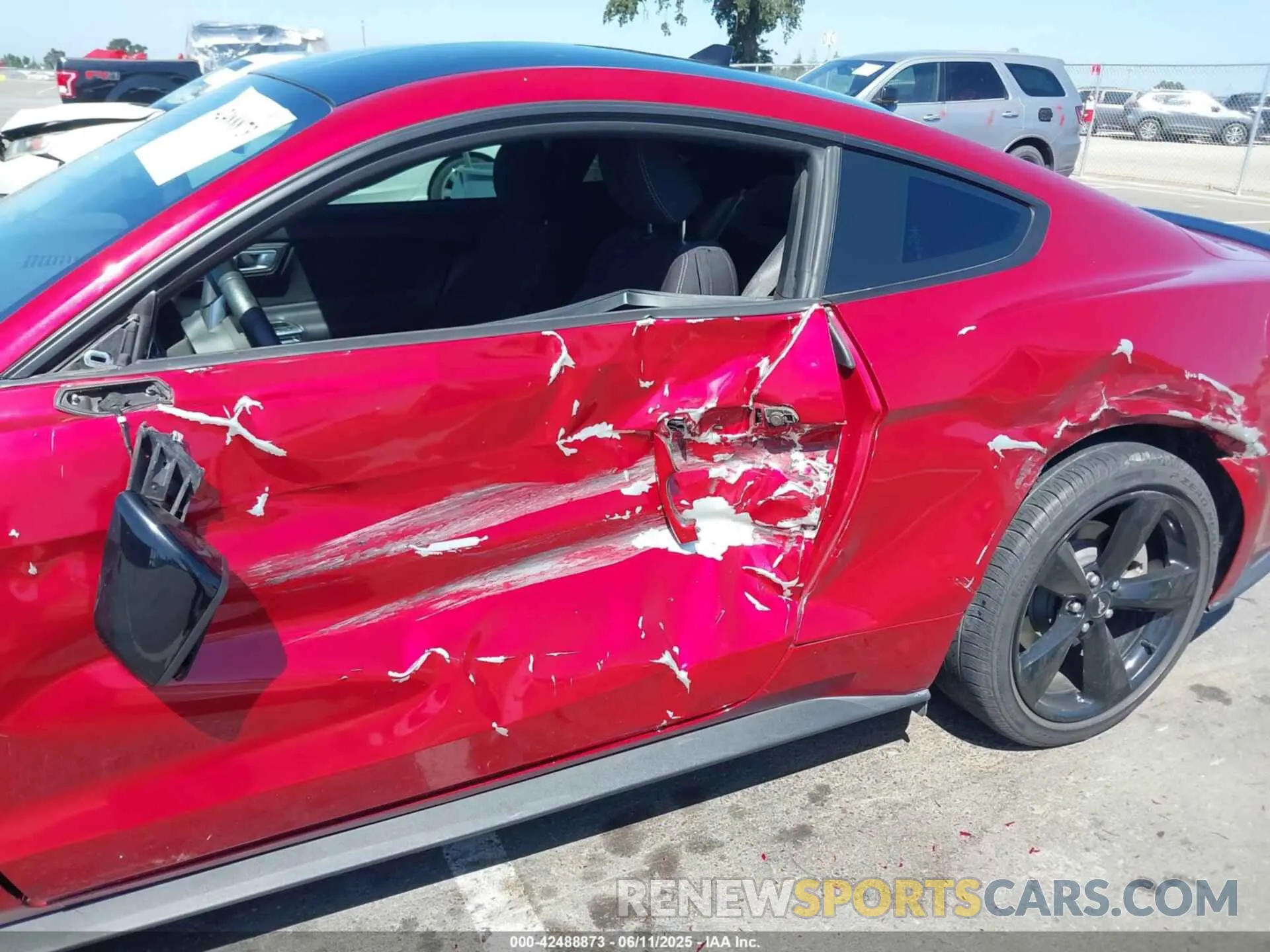 6 Photograph of a damaged car 1FA6P8TH0N5129751 FORD MUSTANG 2022