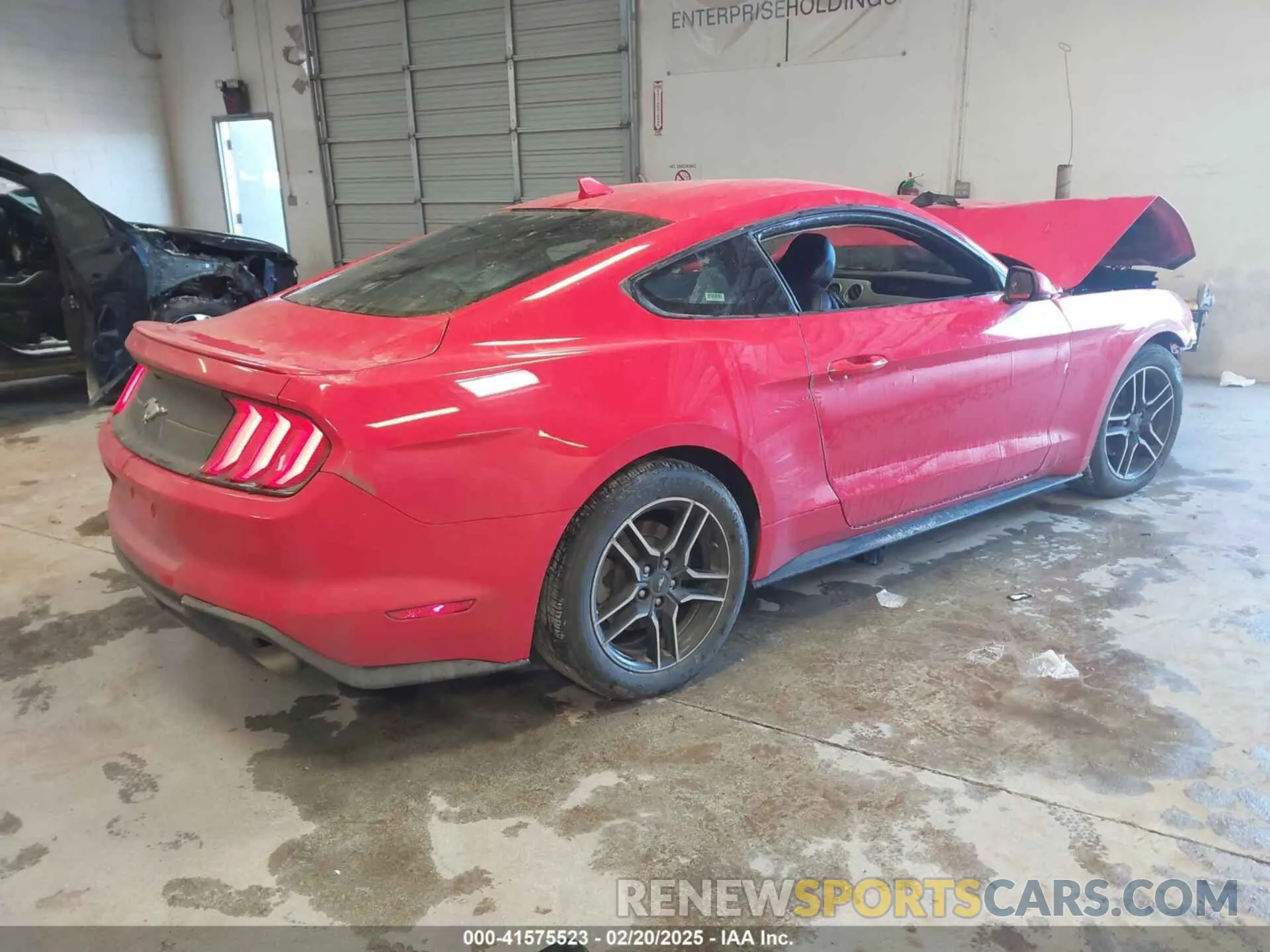 4 Photograph of a damaged car 1FA6P8TH1N5101991 FORD MUSTANG 2022
