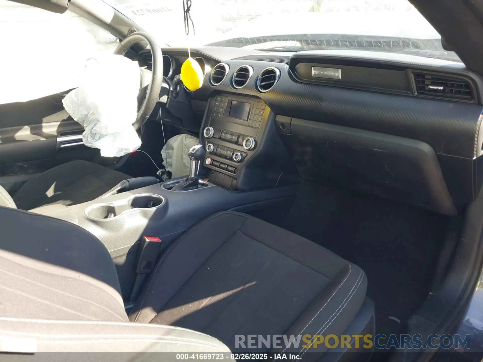 5 Фотография поврежденного автомобиля 1FA6P8TH2N5141464 FORD MUSTANG 2022