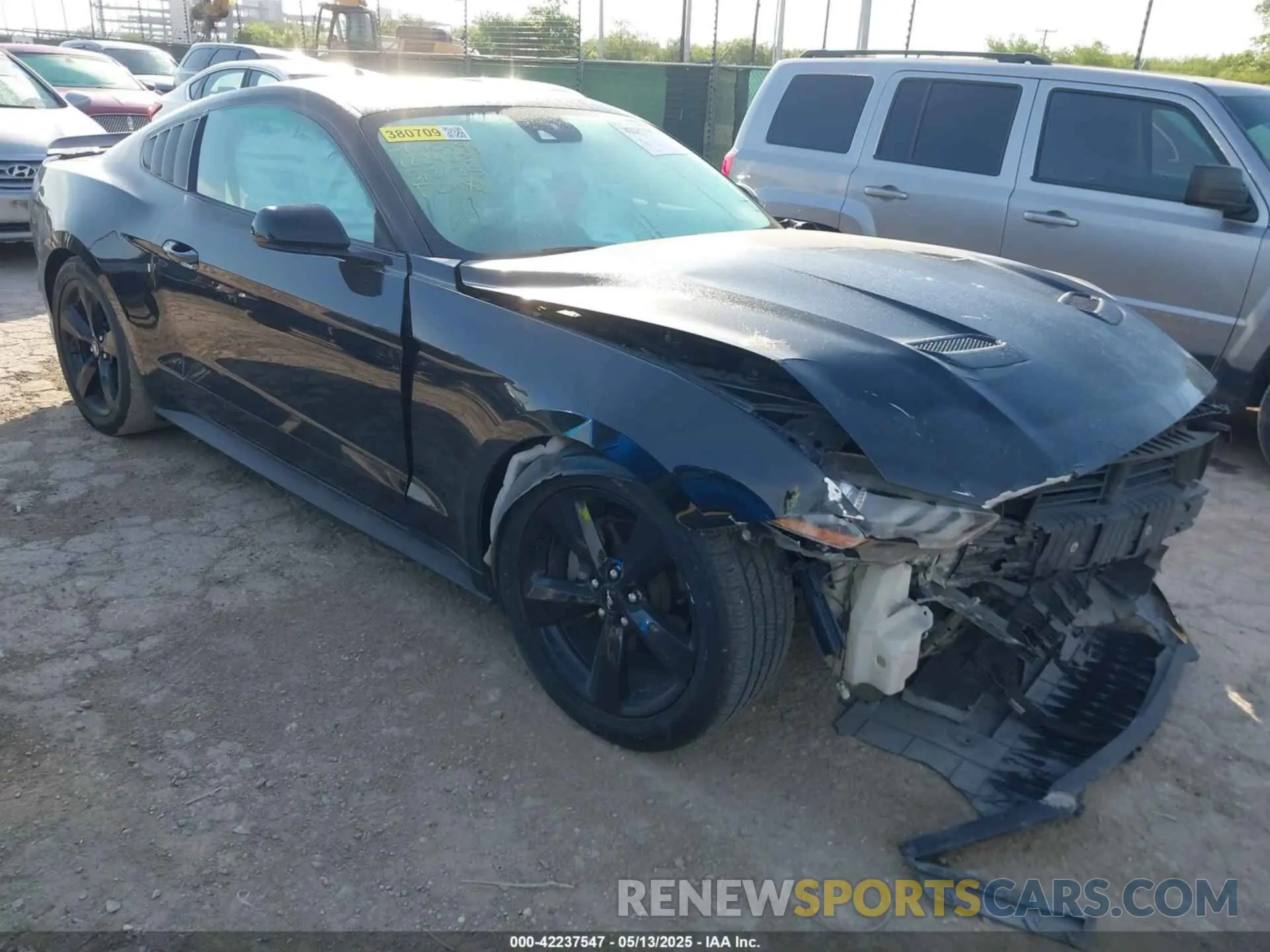 1 Photograph of a damaged car 1FA6P8TH3N5122423 FORD MUSTANG 2022