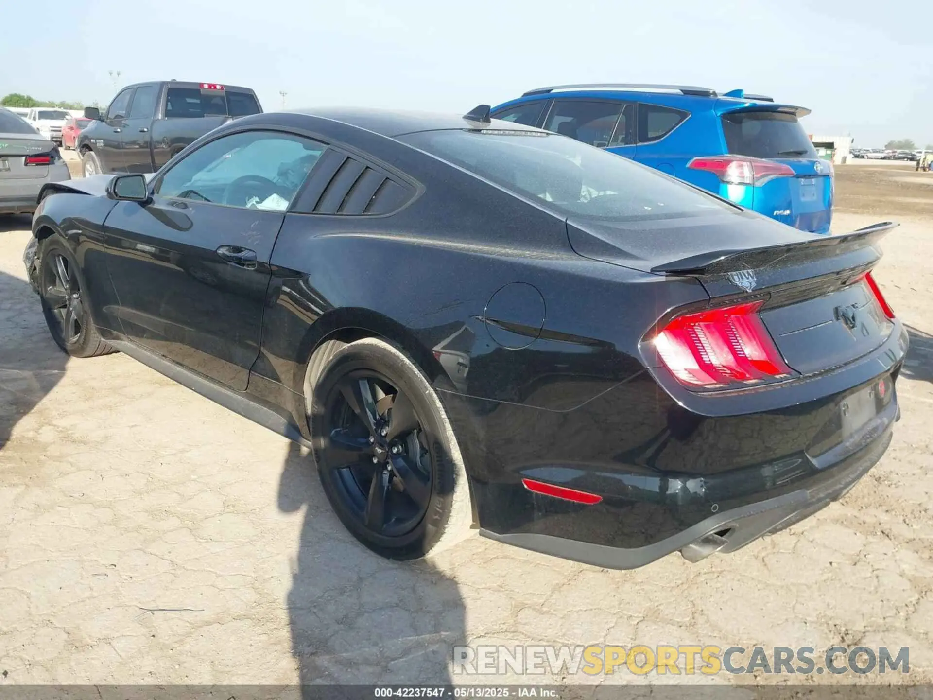 3 Photograph of a damaged car 1FA6P8TH3N5122423 FORD MUSTANG 2022