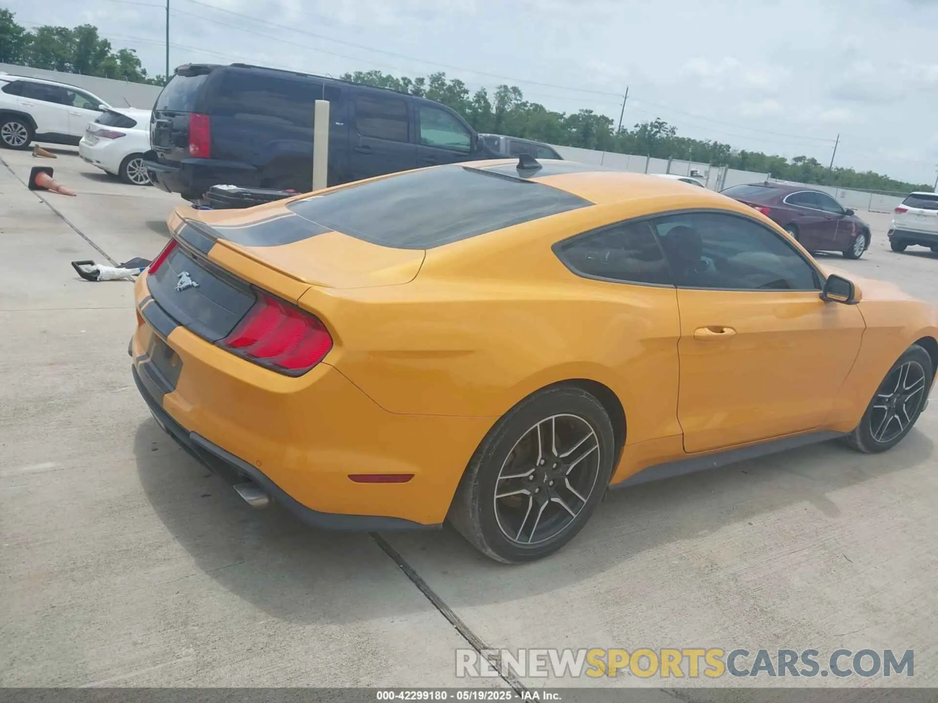 4 Фотография поврежденного автомобиля 1FA6P8TH9N5136861 FORD MUSTANG 2022