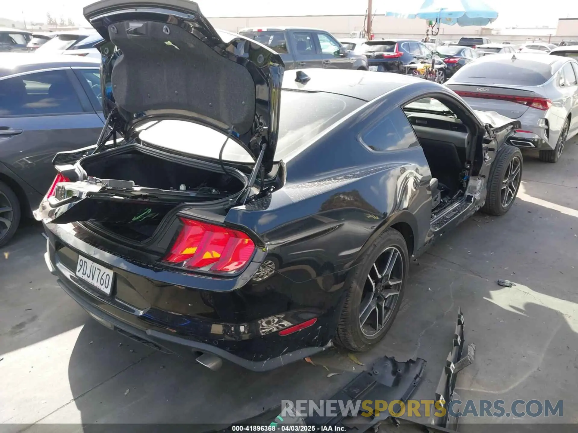 4 Фотография поврежденного автомобиля 1FA6P8TH9N5143342 FORD MUSTANG 2022