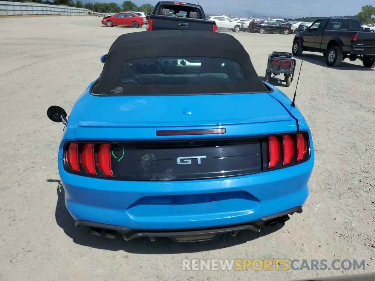 6 Photograph of a damaged car 1FATP8FF8N5107462 FORD MUSTANG 2022