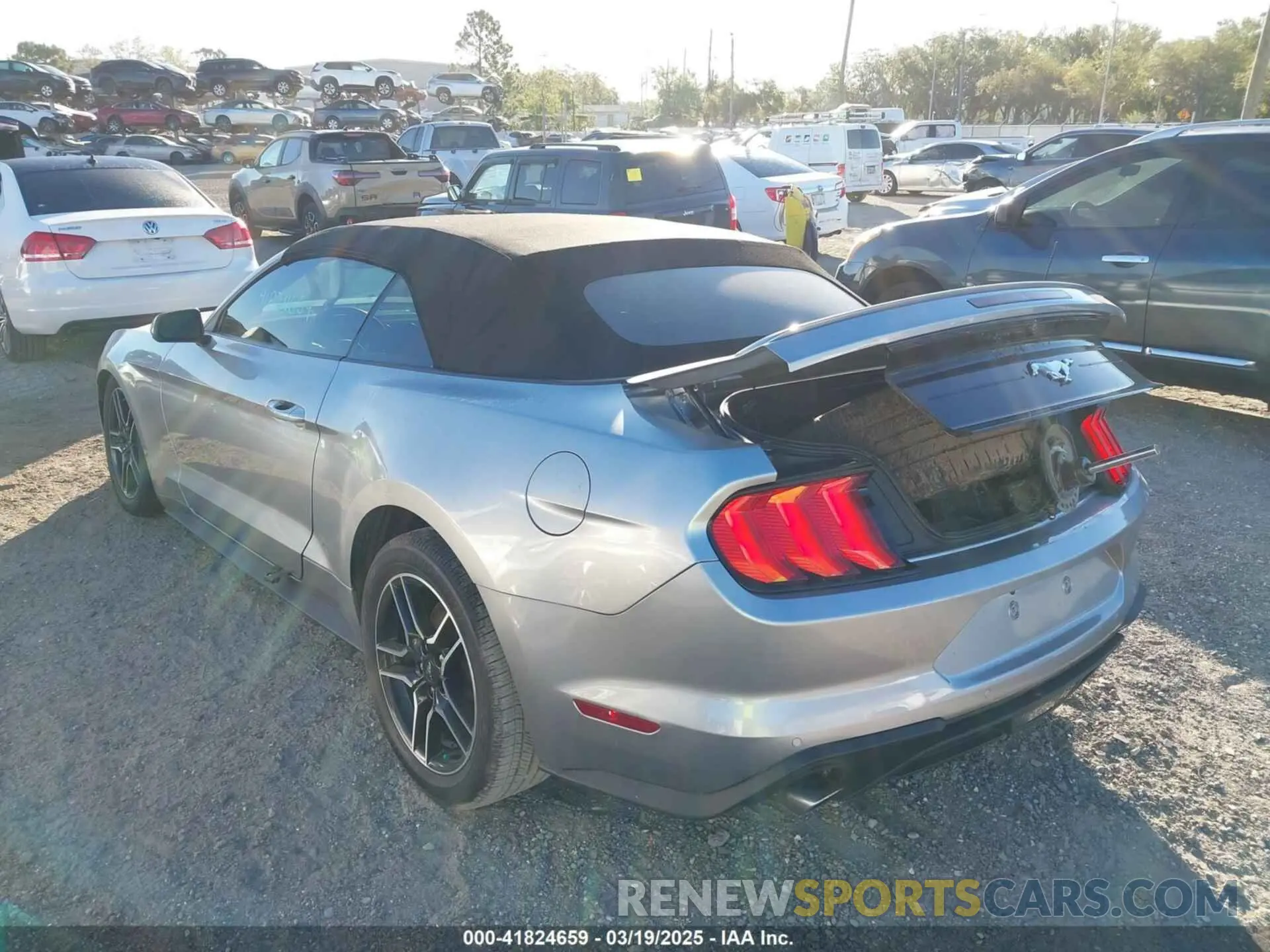 3 Photograph of a damaged car 1FATP8UH2N5103167 FORD MUSTANG 2022