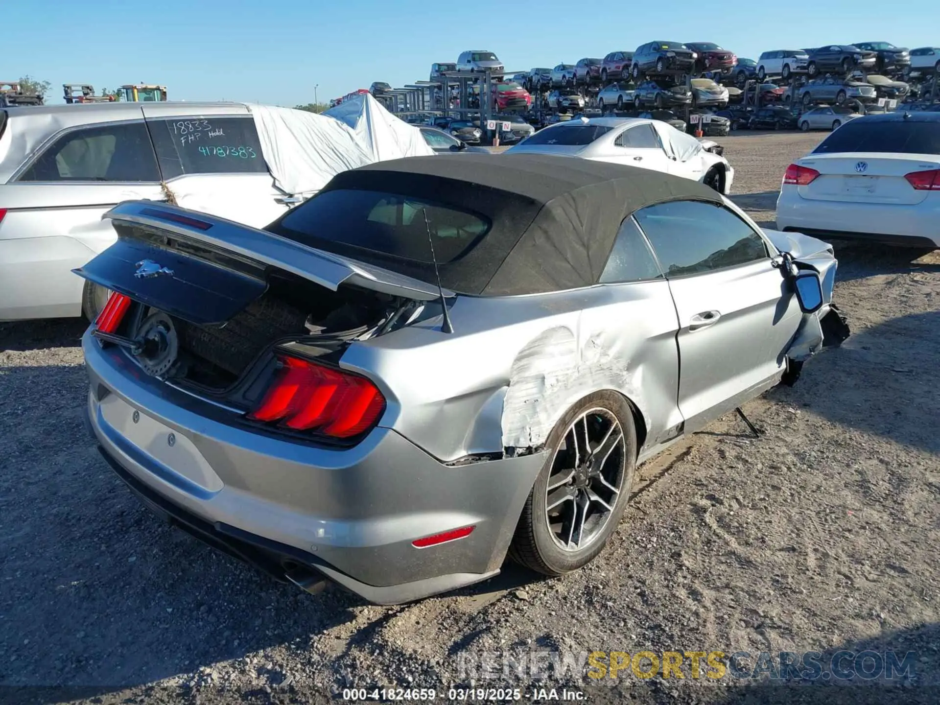4 Photograph of a damaged car 1FATP8UH2N5103167 FORD MUSTANG 2022