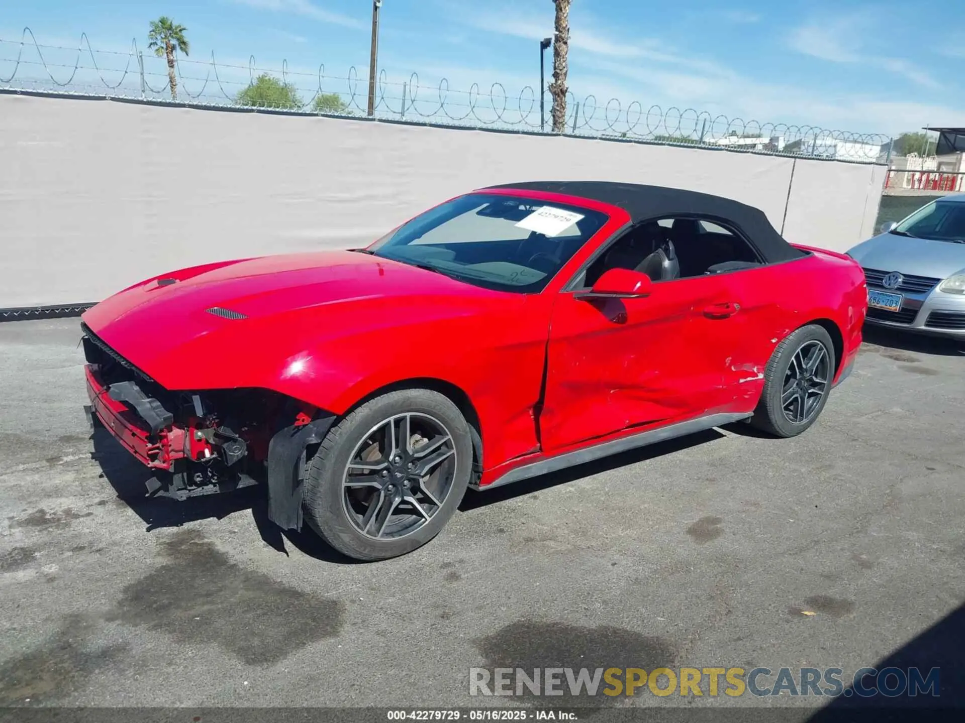 15 Photograph of a damaged car 1FATP8UHXN5119035 FORD MUSTANG 2022