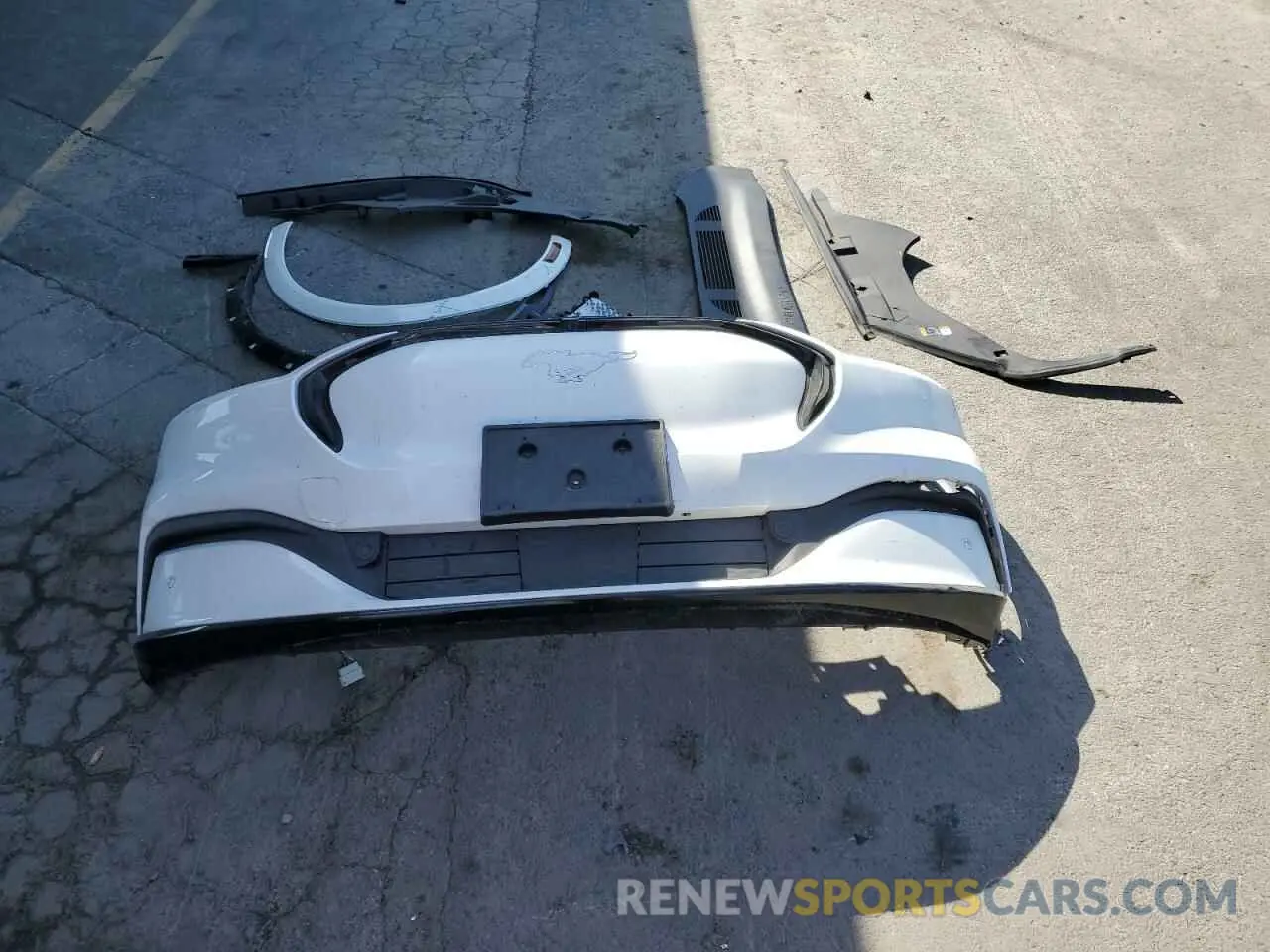 12 Photograph of a damaged car 3FMTK3SU2NMA41609 FORD MUSTANG 2022