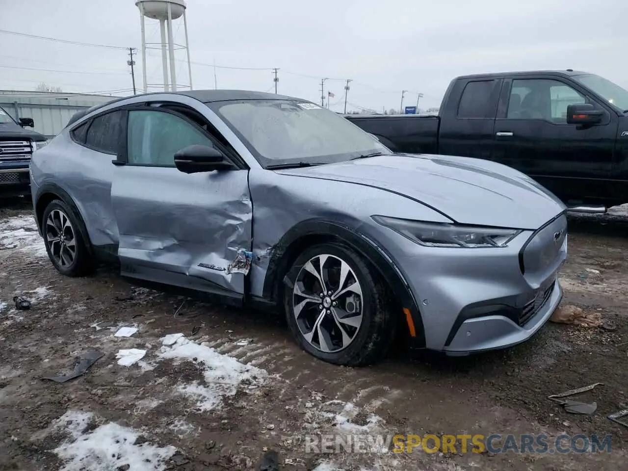 4 Photograph of a damaged car 3FMTK3SU4NMA55947 FORD MUSTANG 2022