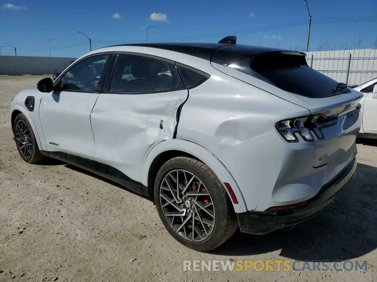 2 Photograph of a damaged car 3FMTK4SX8NMA26256 FORD MUSTANG 2022