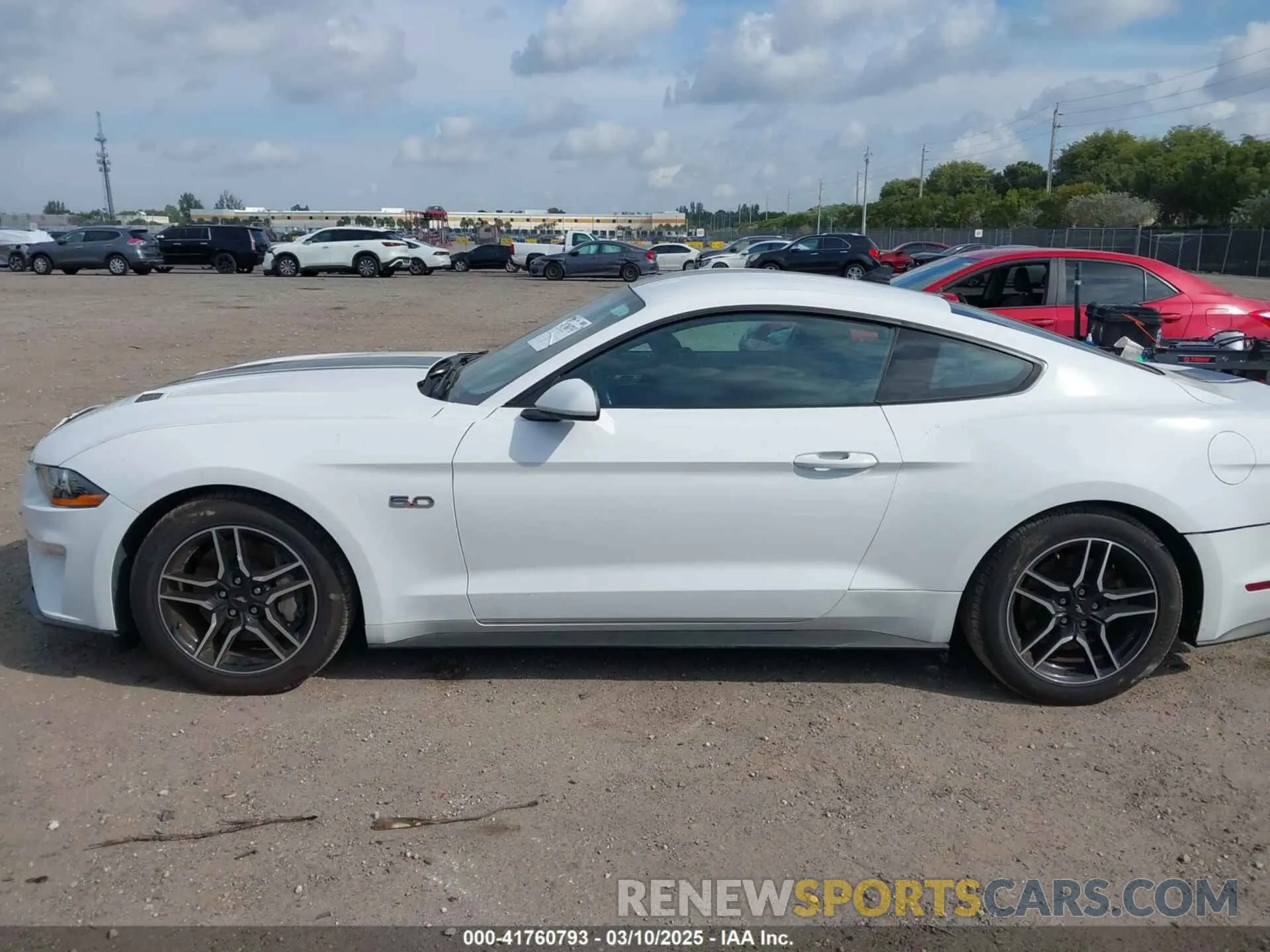 14 Фотография поврежденного автомобиля 1FA6P8CF3P5302065 FORD MUSTANG 2023