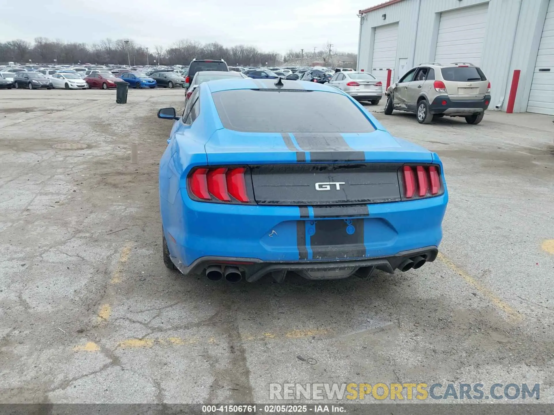 16 Photograph of a damaged car 1FA6P8CF3P5304351 FORD MUSTANG 2023