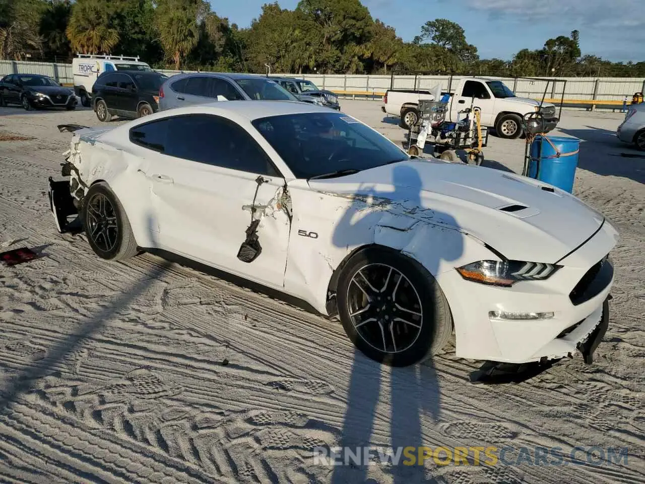 4 Фотография поврежденного автомобиля 1FA6P8CF4P5306495 FORD MUSTANG 2023