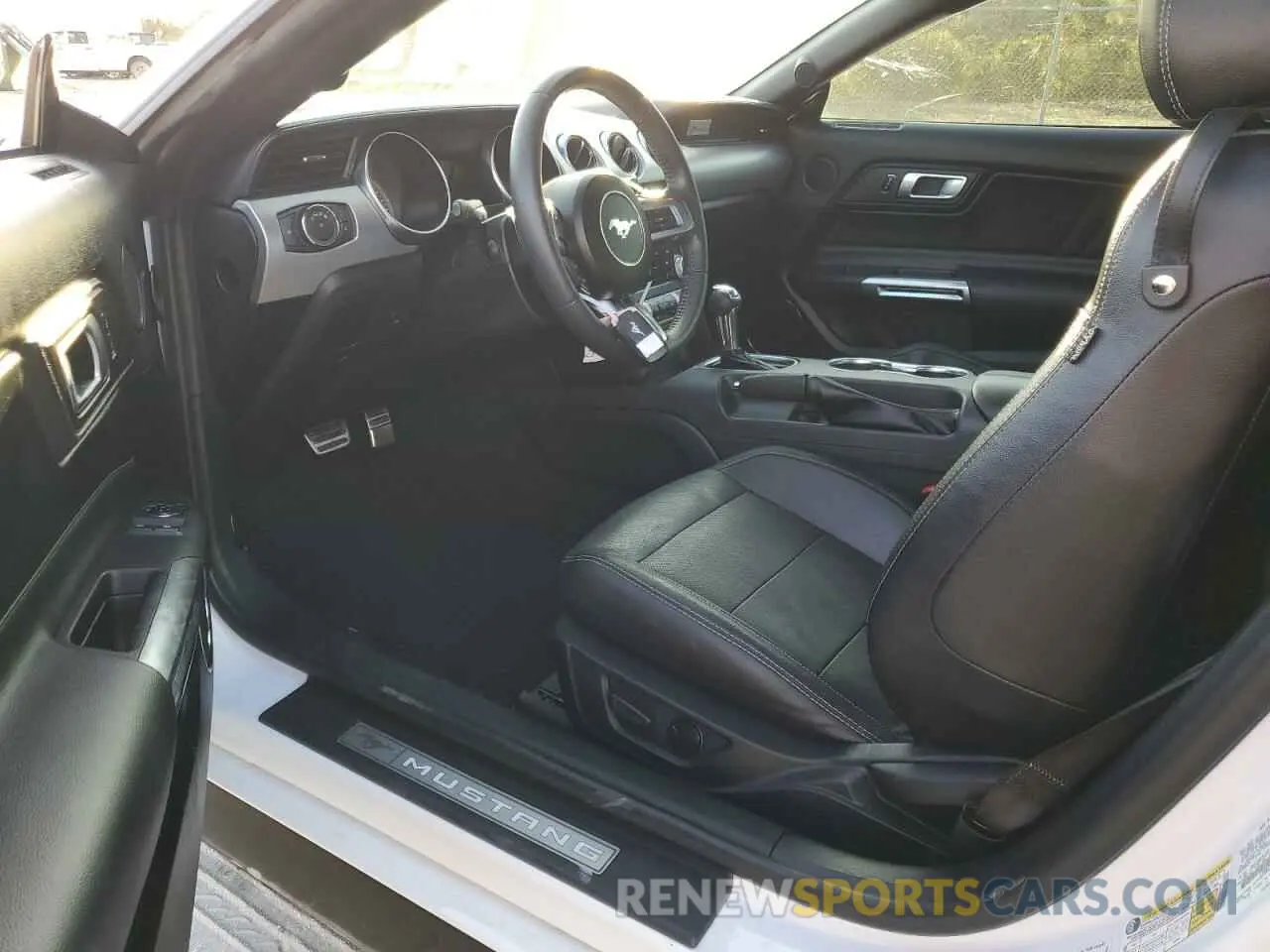 8 Фотография поврежденного автомобиля 1FA6P8CF4P5306495 FORD MUSTANG 2023
