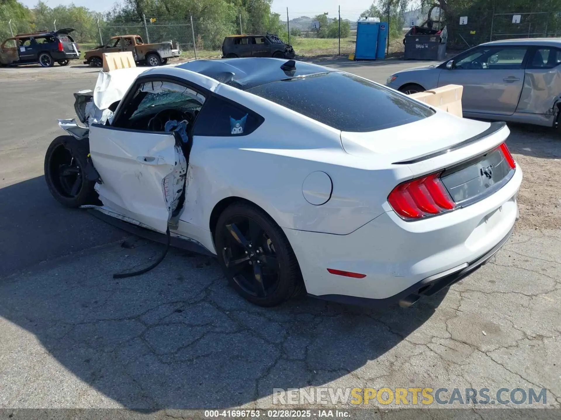 3 Фотография поврежденного автомобиля 1FA6P8THXP5101393 FORD MUSTANG 2023