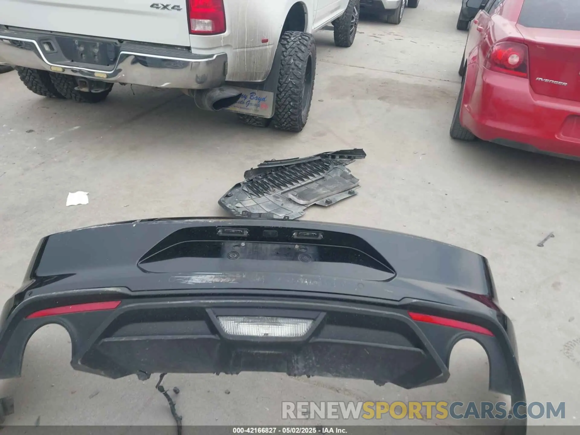 12 Photograph of a damaged car 1FATP8UH9P5103685 FORD MUSTANG 2023