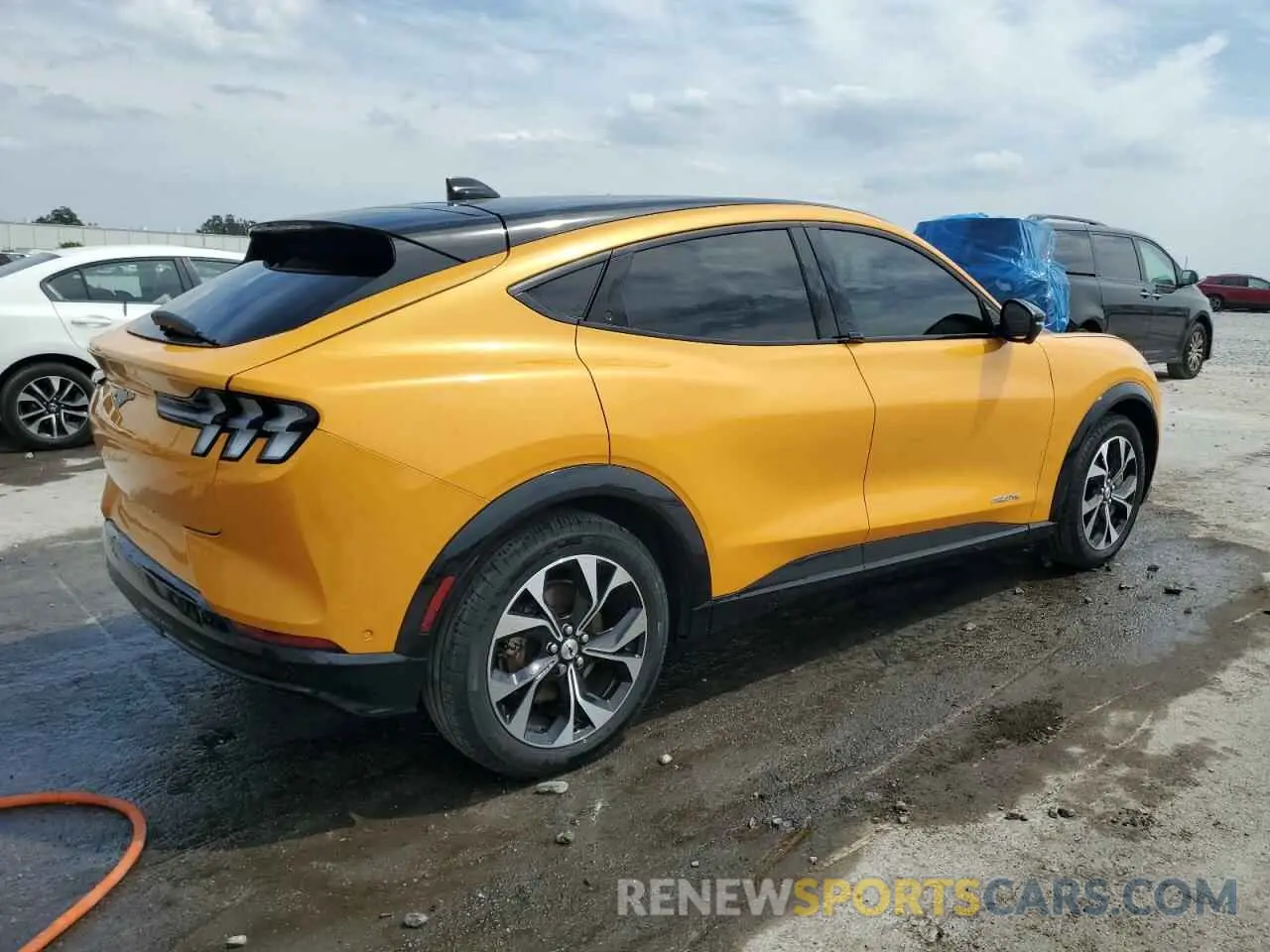 3 Фотография поврежденного автомобиля 3FMTK3SS4PMA03235 FORD MUSTANG 2023