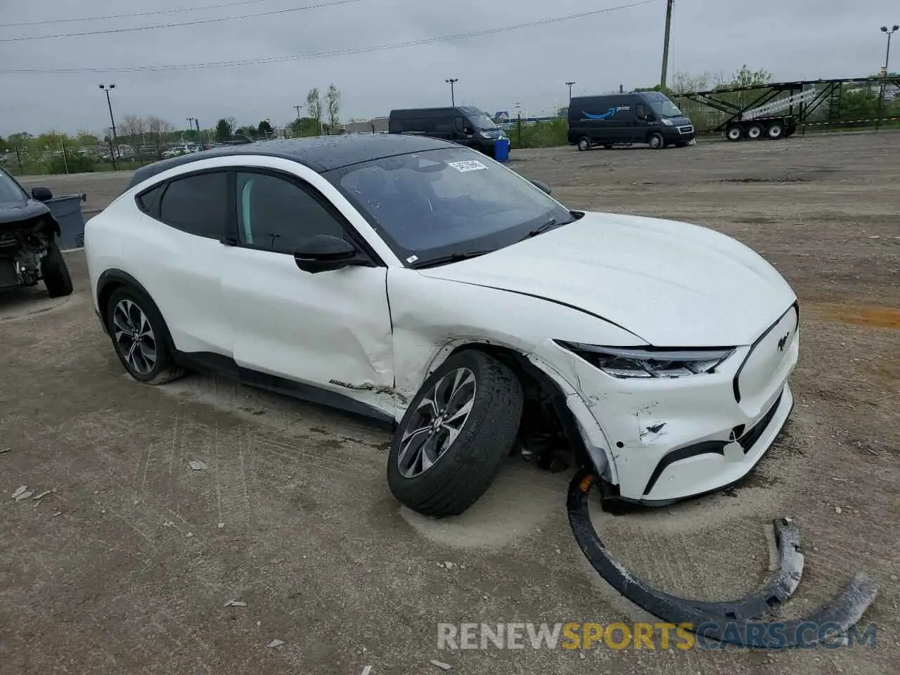 4 Photograph of a damaged car 3FMTK3SUXPMA39657 FORD MUSTANG 2023