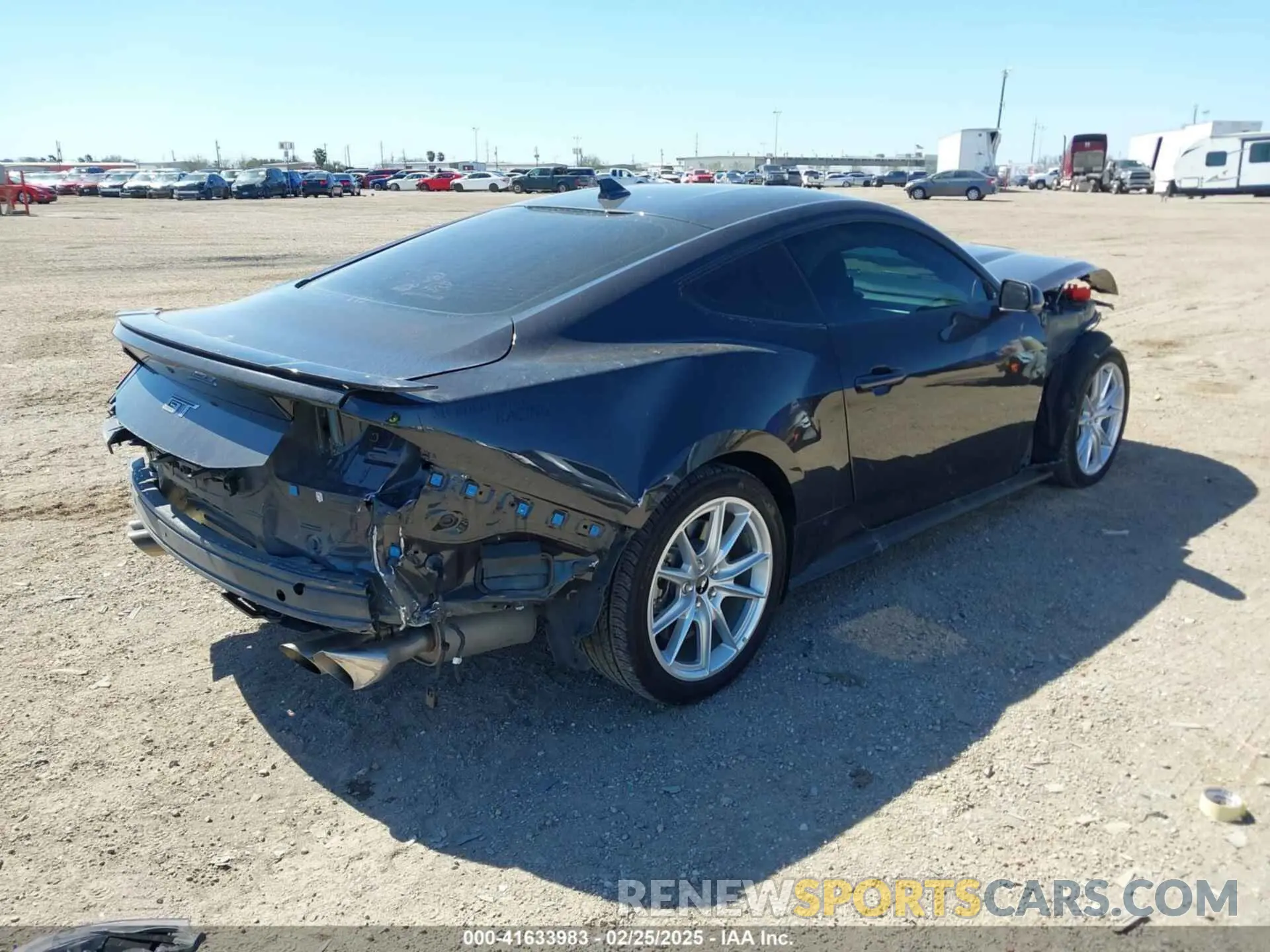 4 Photograph of a damaged car 1FA6P8CF0R5414728 FORD MUSTANG 2024