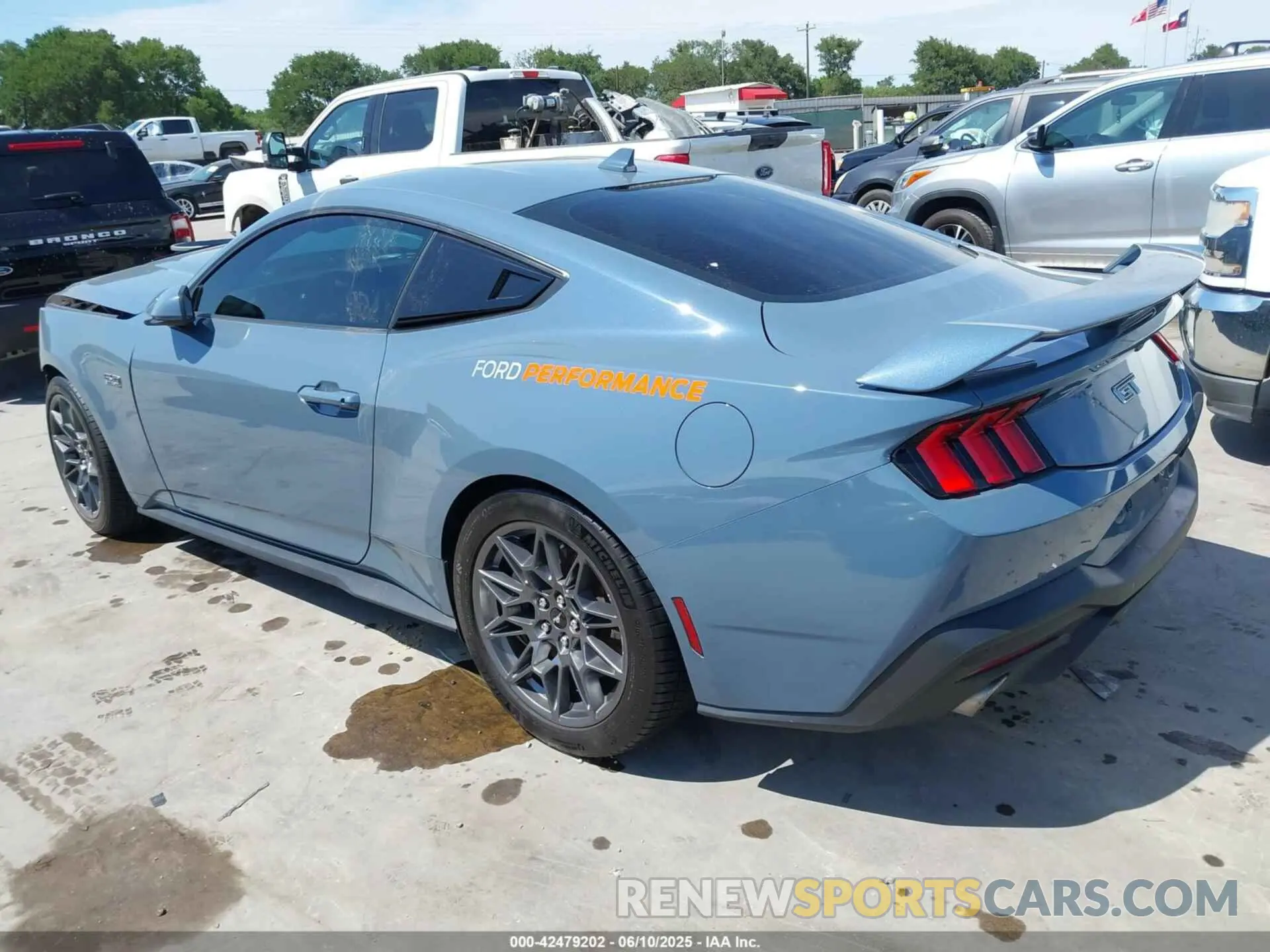 3 Фотография поврежденного автомобиля 1FA6P8CF1R5425690 FORD MUSTANG 2024