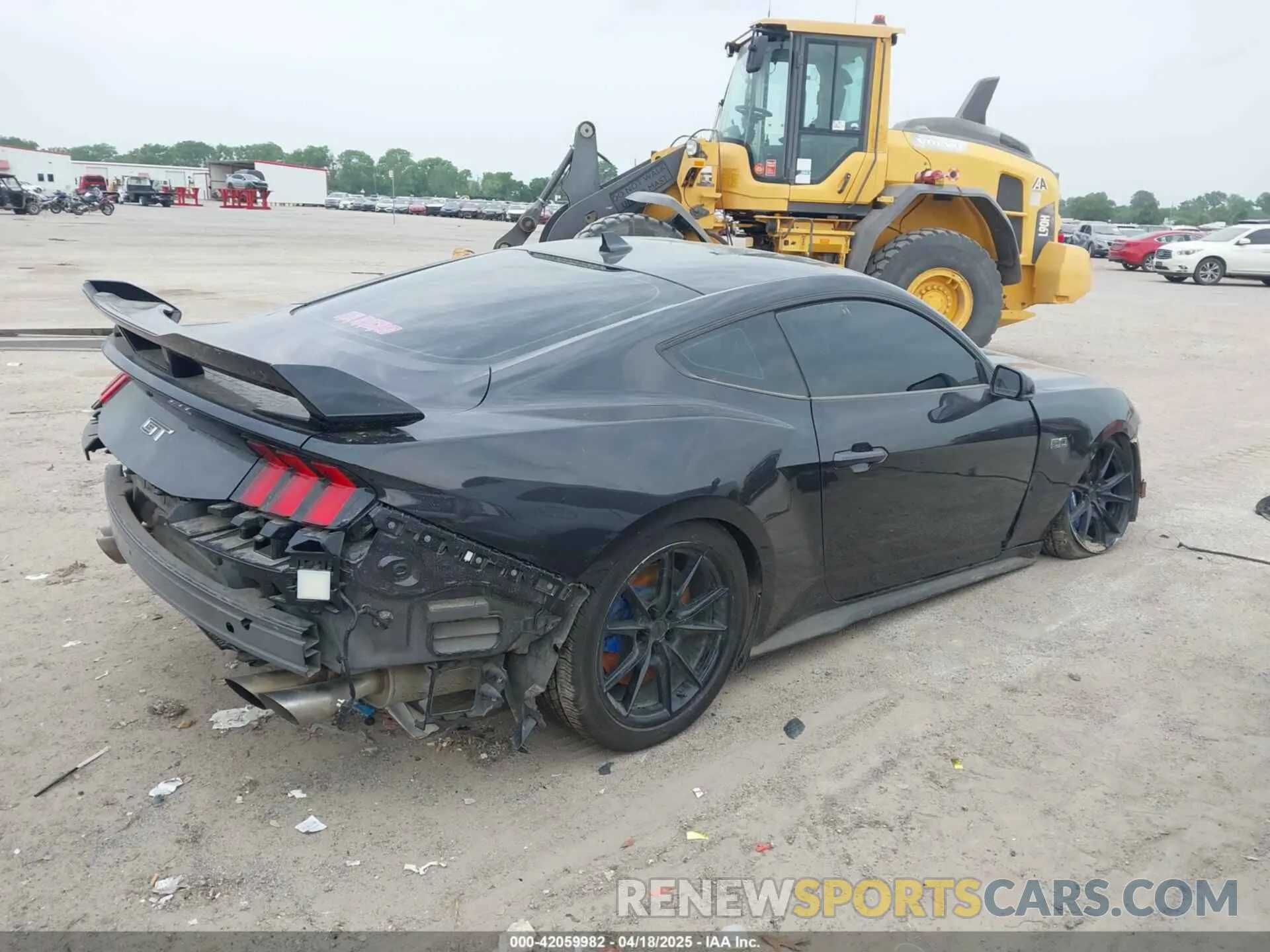 4 Фотография поврежденного автомобиля 1FA6P8CF1R5435071 FORD MUSTANG 2024