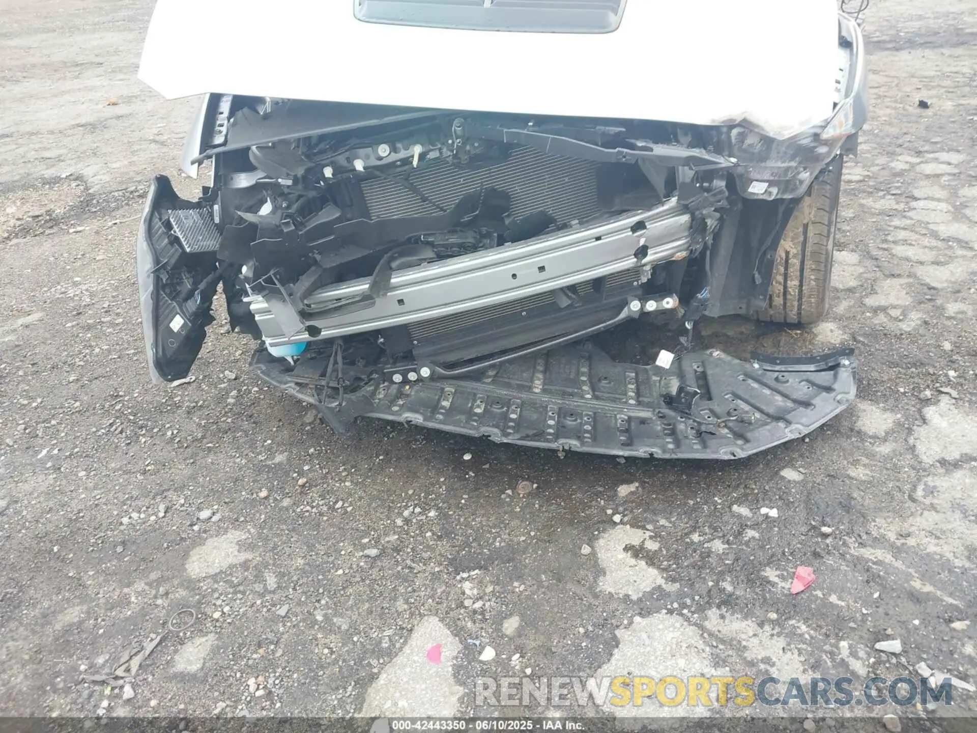 6 Photograph of a damaged car 1FA6P8CF2R5411281 FORD MUSTANG 2024