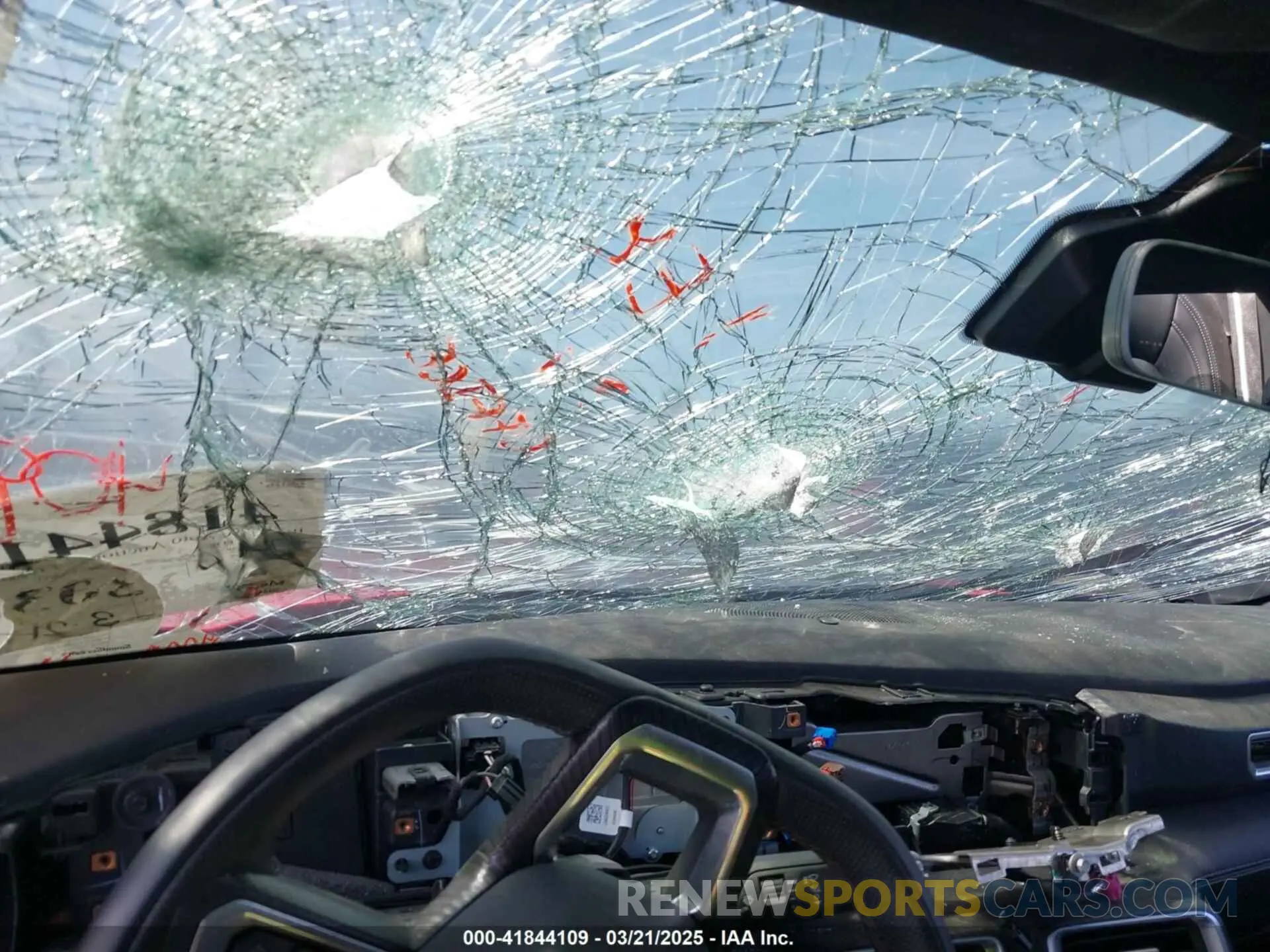 17 Photograph of a damaged car 1FA6P8CF4R5400881 FORD MUSTANG 2024