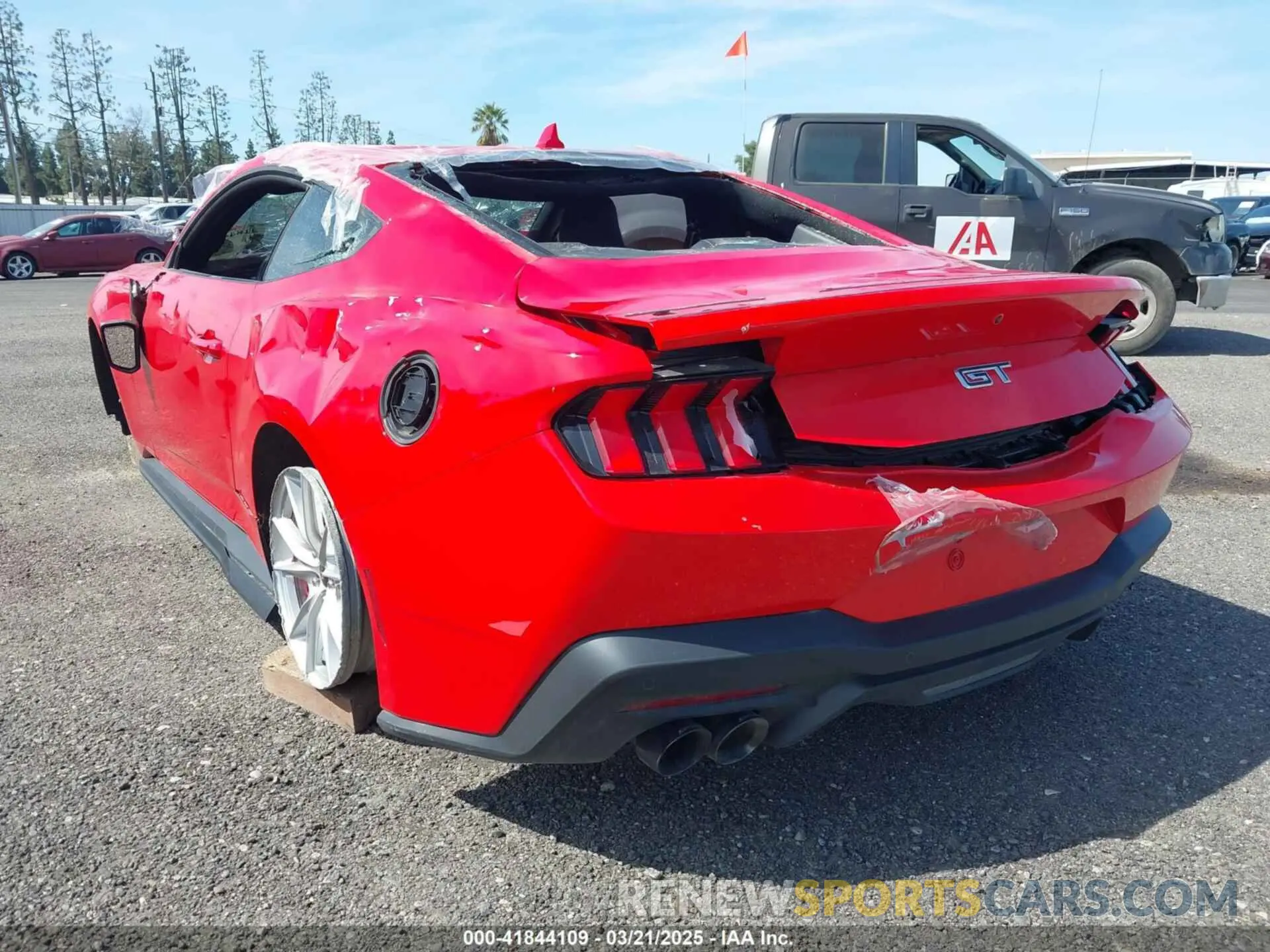 3 Photograph of a damaged car 1FA6P8CF4R5400881 FORD MUSTANG 2024