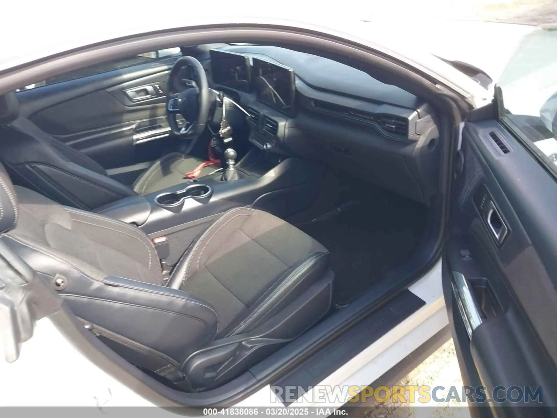 5 Фотография поврежденного автомобиля 1FA6P8CF4R5411654 FORD MUSTANG 2024