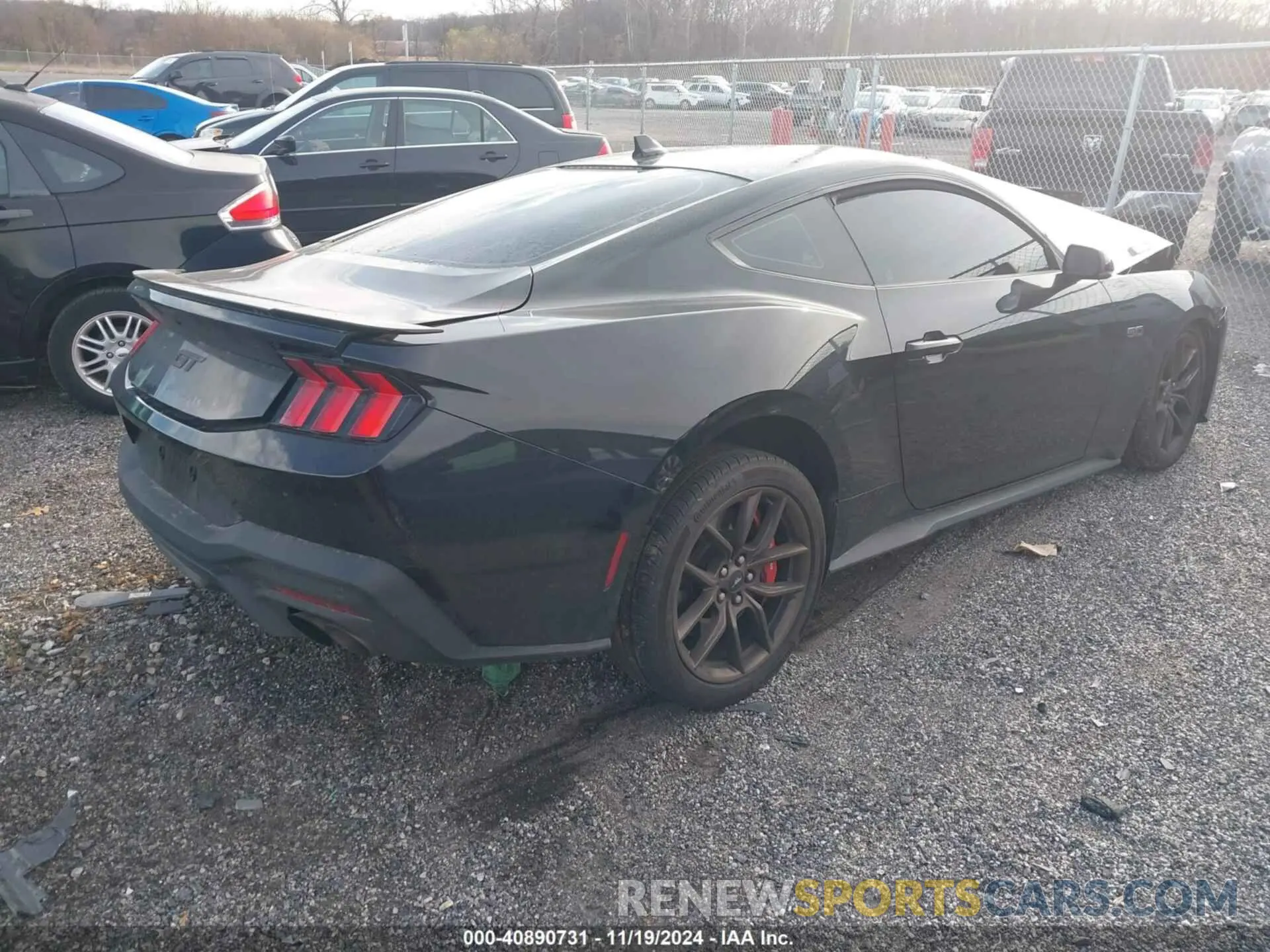 4 Фотография поврежденного автомобиля 1FA6P8CF4R5417745 FORD MUSTANG 2024