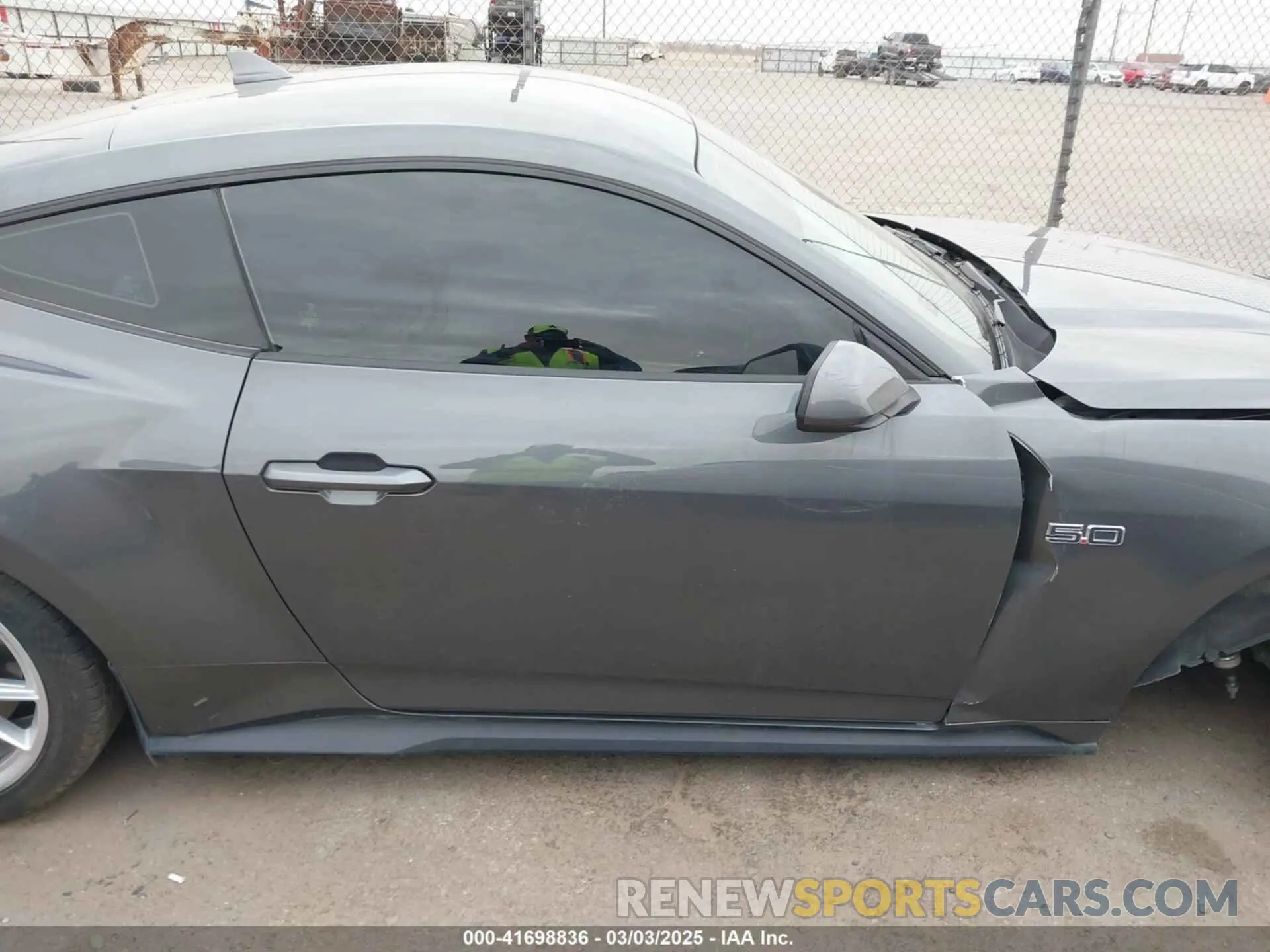 14 Фотография поврежденного автомобиля 1FA6P8CF4R5420368 FORD MUSTANG 2024