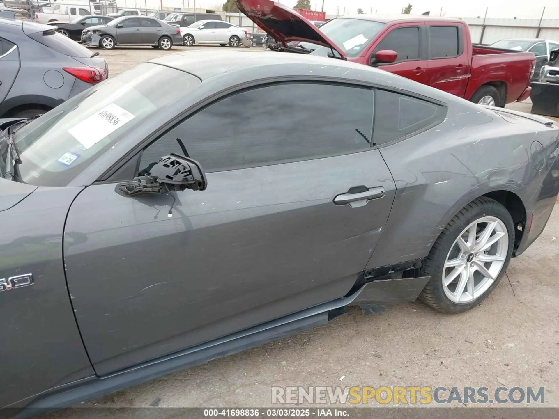 18 Фотография поврежденного автомобиля 1FA6P8CF4R5420368 FORD MUSTANG 2024