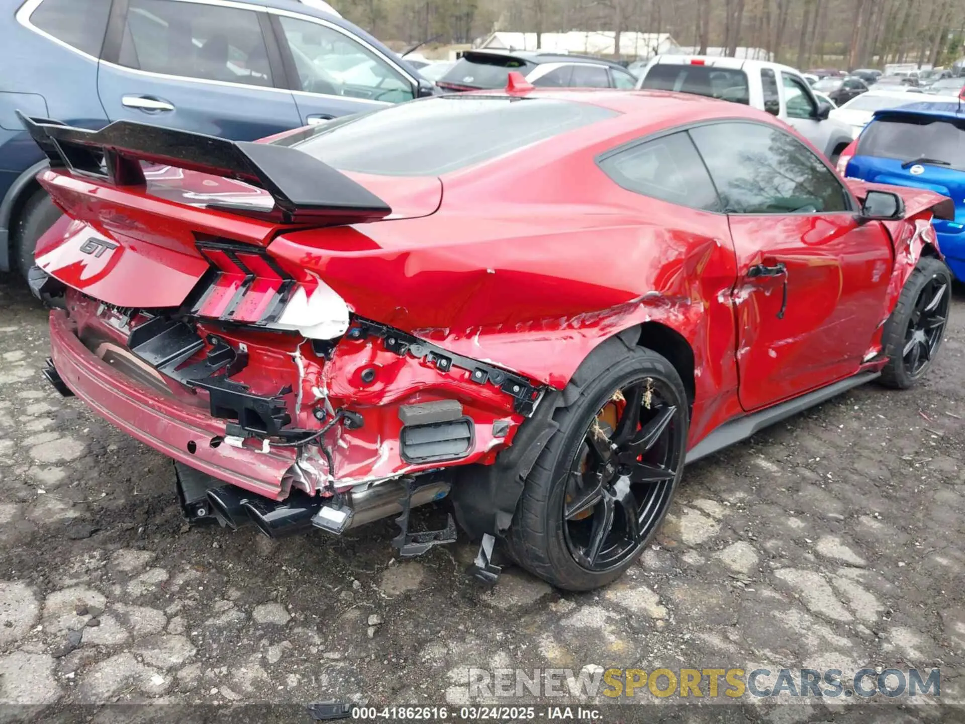 4 Фотография поврежденного автомобиля 1FA6P8CF5R5414210 FORD MUSTANG 2024
