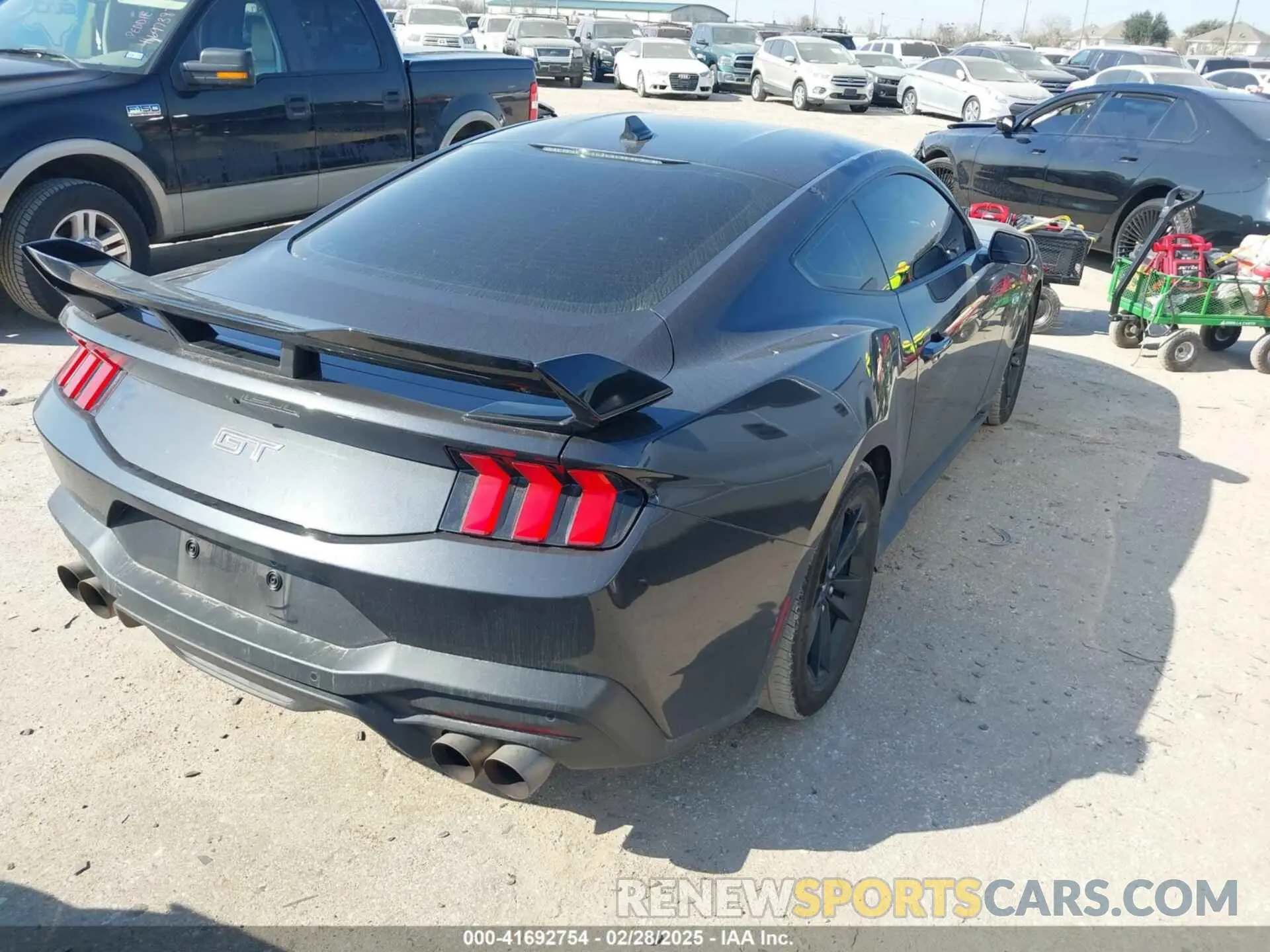4 Фотография поврежденного автомобиля 1FA6P8CF6R5426477 FORD MUSTANG 2024