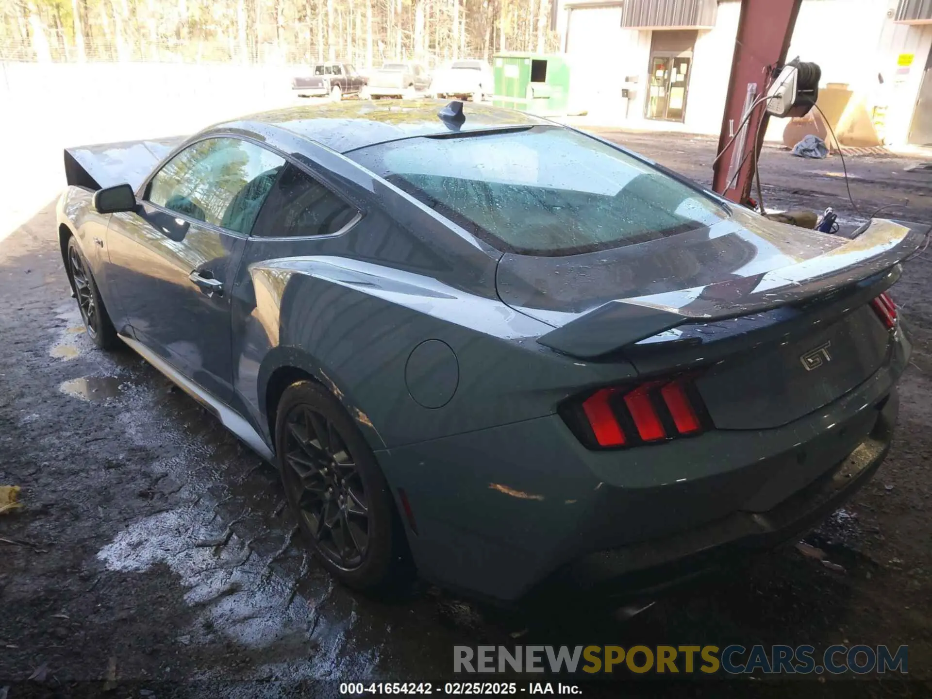 3 Фотография поврежденного автомобиля 1FA6P8CF7R5404357 FORD MUSTANG 2024