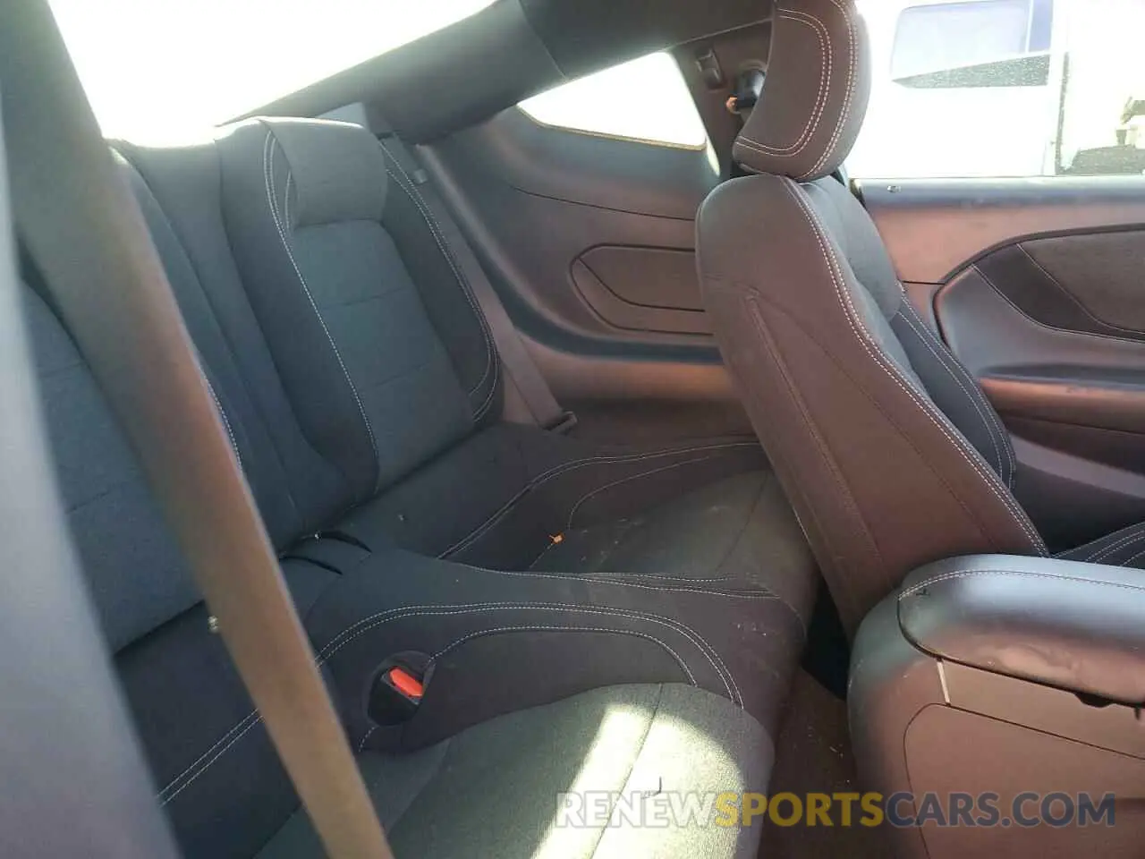 10 Фотография поврежденного автомобиля 1FA6P8CF8R5410152 FORD MUSTANG 2024