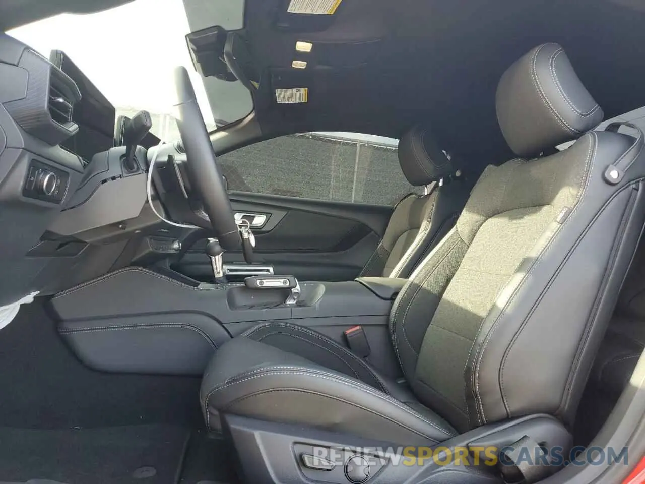 7 Фотография поврежденного автомобиля 1FA6P8CF9R5429518 FORD MUSTANG 2024