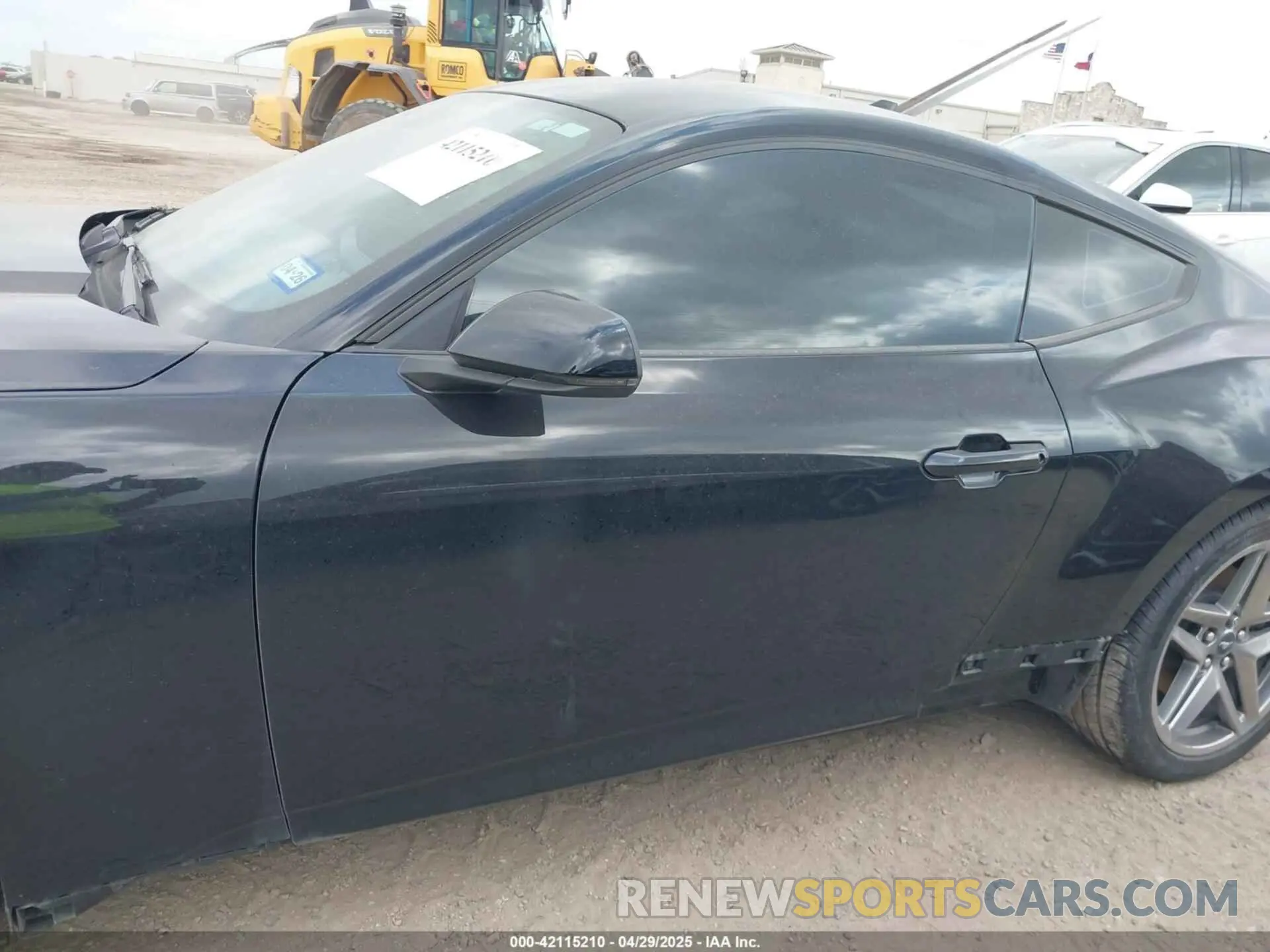 15 Photograph of a damaged car 1FA6P8TH1R5114195 FORD MUSTANG 2024