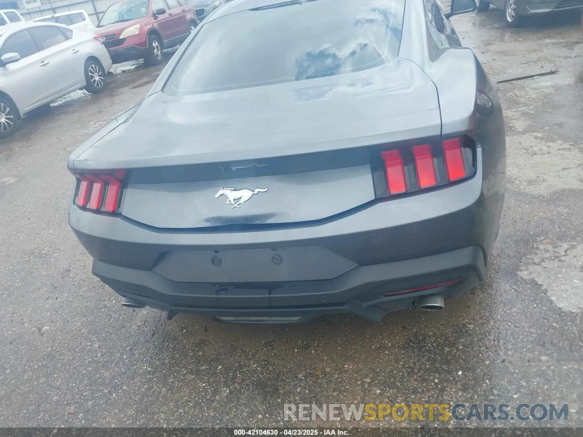 15 Photograph of a damaged car 1FA6P8TH3R5111105 FORD MUSTANG 2024