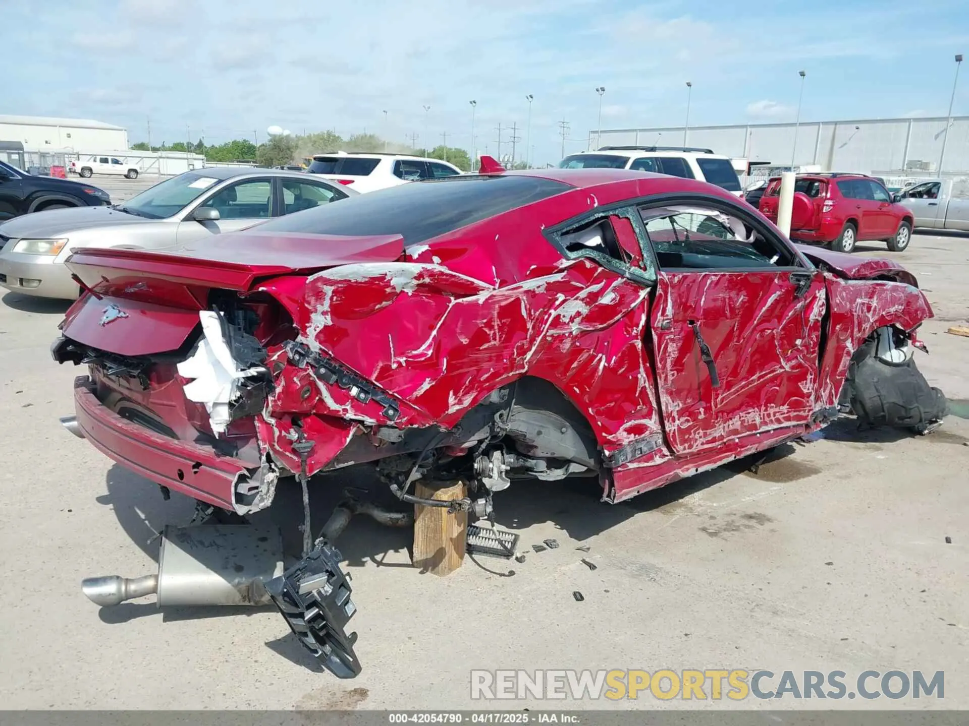 4 Photograph of a damaged car 1FA6P8TH8R5105669 FORD MUSTANG 2024