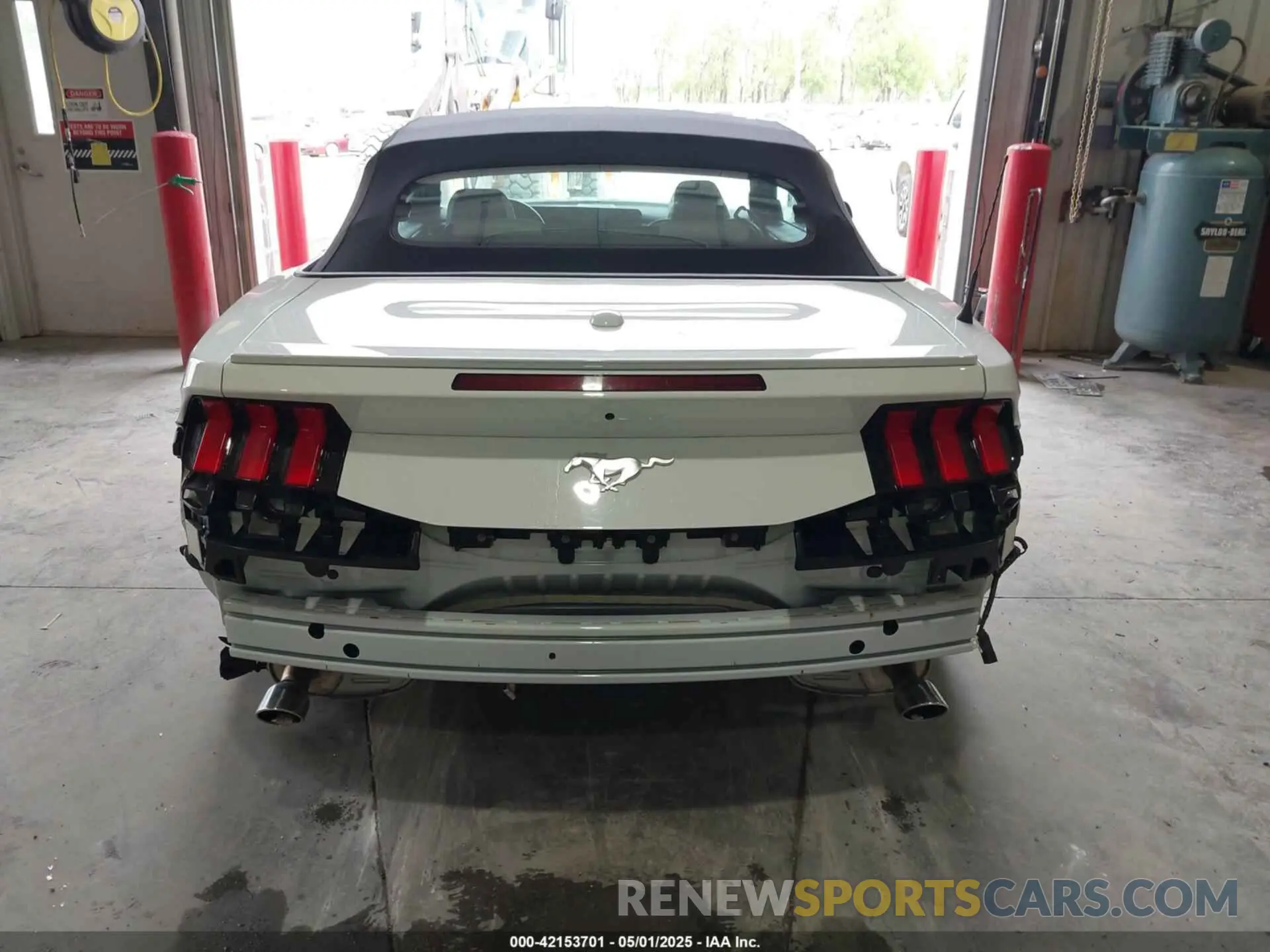 15 Фотография поврежденного автомобиля 1FAGP8UH5R5129527 FORD MUSTANG 2024
