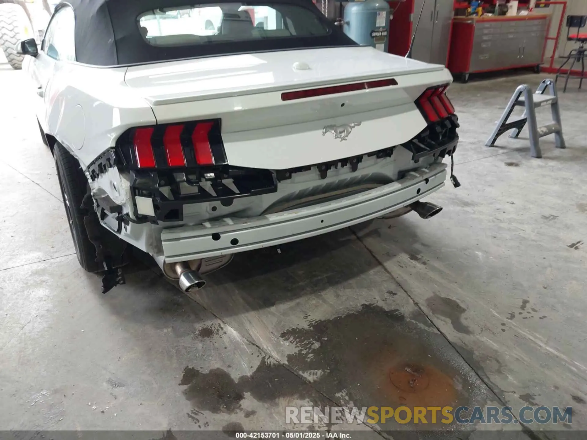6 Фотография поврежденного автомобиля 1FAGP8UH5R5129527 FORD MUSTANG 2024