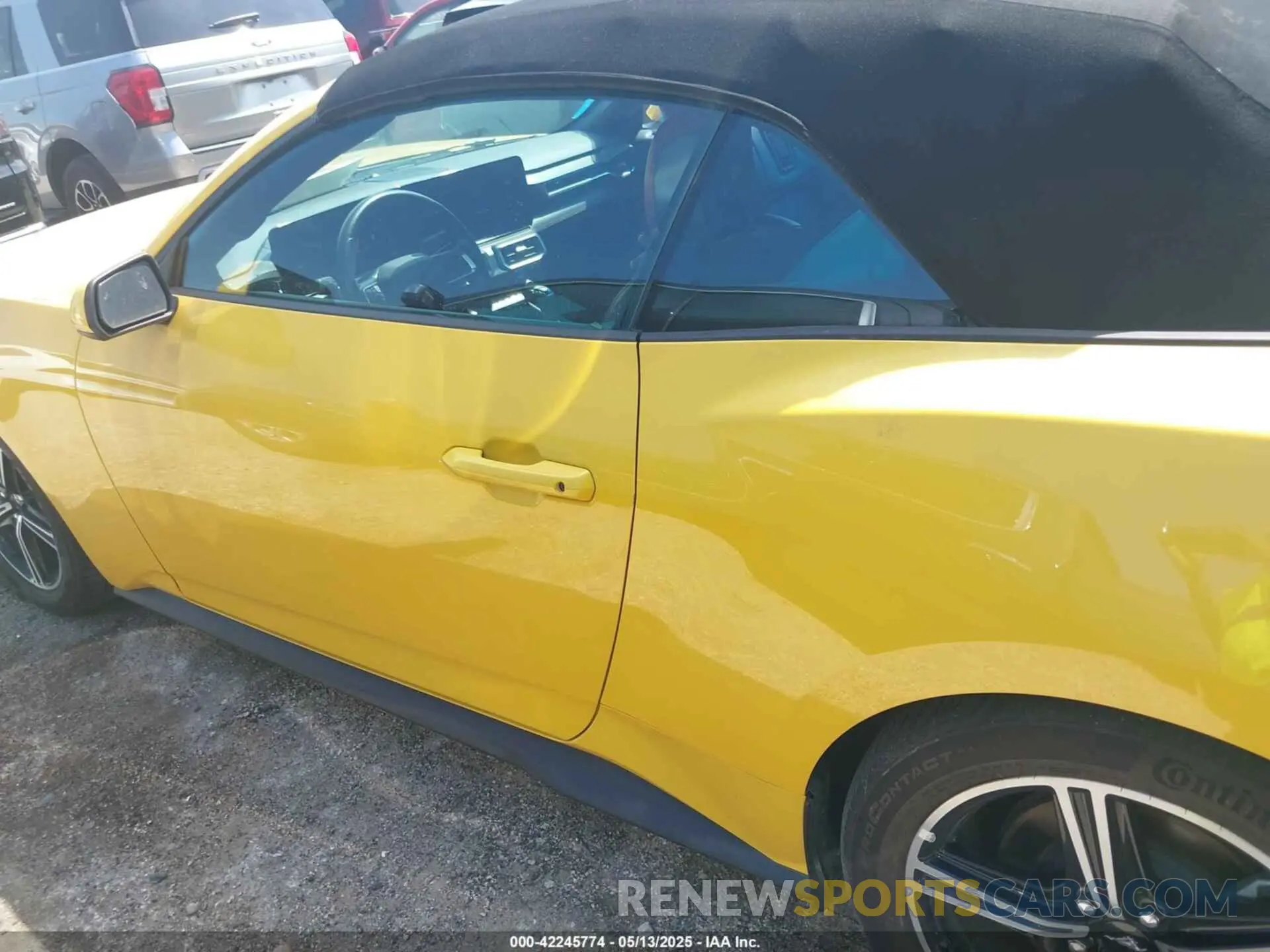 14 Фотография поврежденного автомобиля 1FAGP8UH6R5131240 FORD MUSTANG 2024