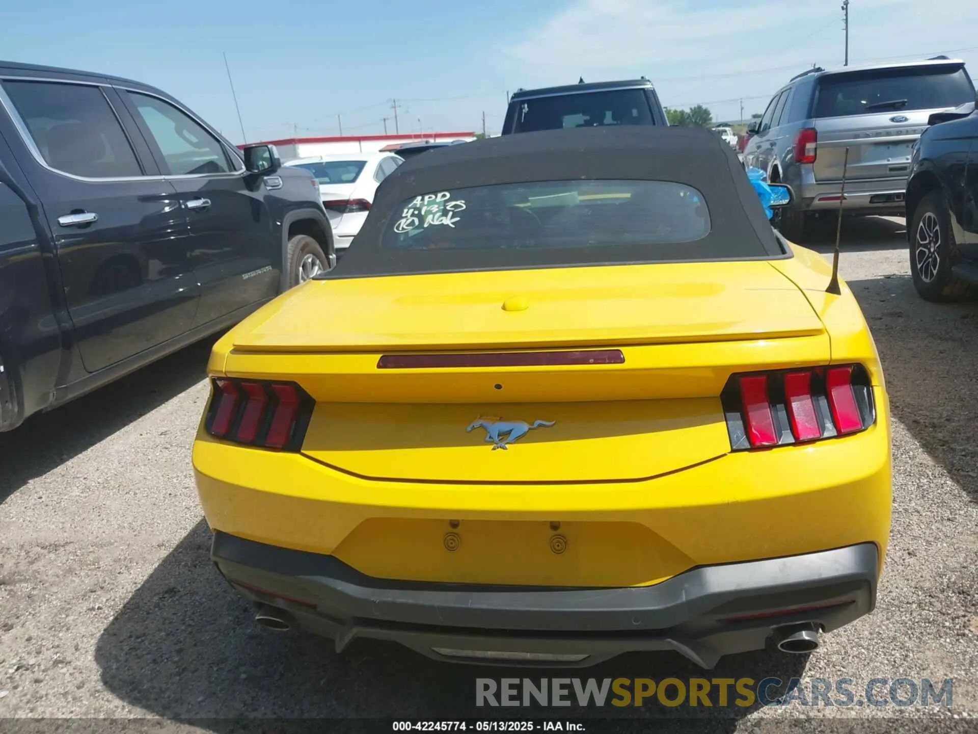 16 Фотография поврежденного автомобиля 1FAGP8UH6R5131240 FORD MUSTANG 2024