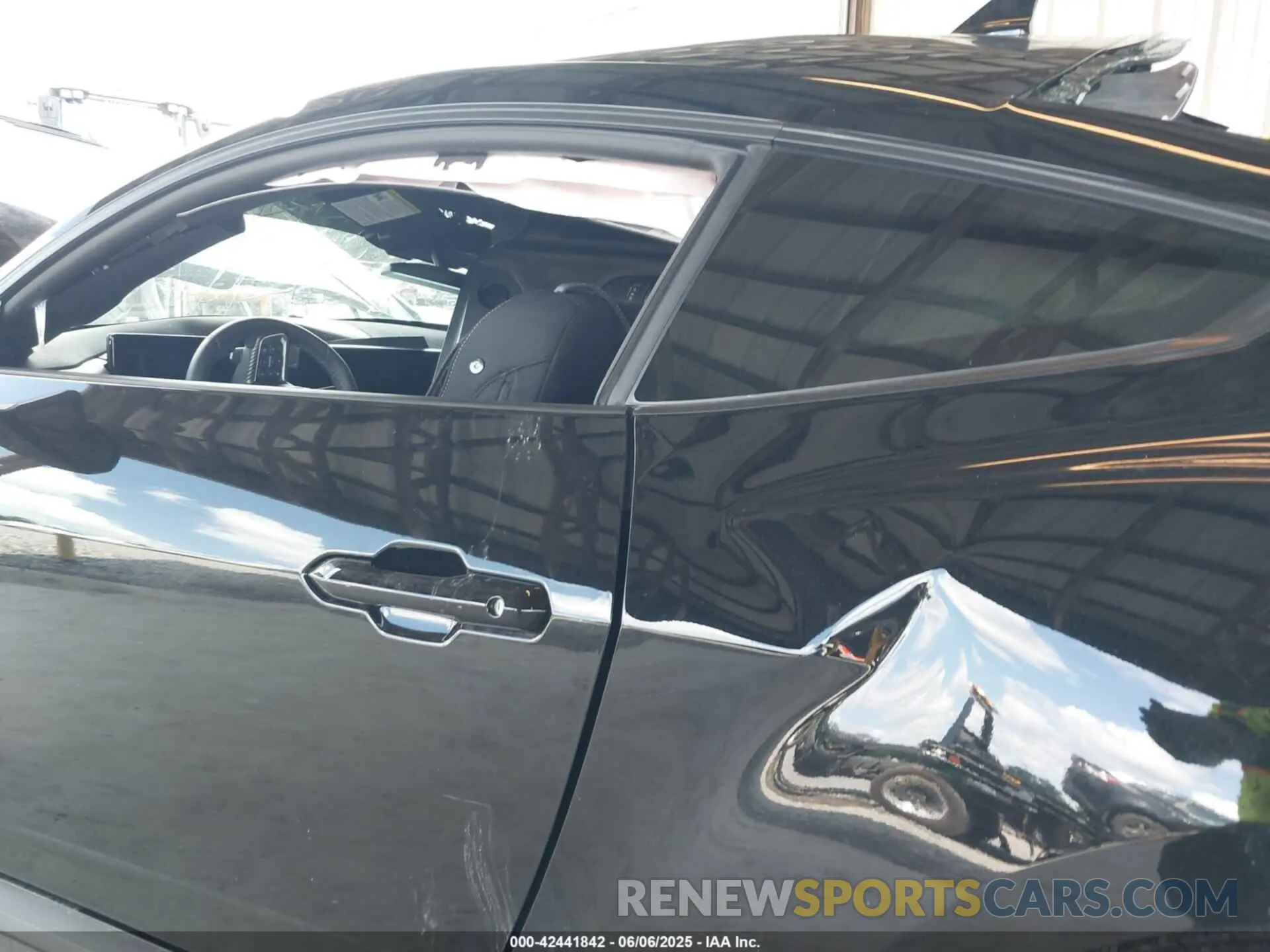 18 Photograph of a damaged car 1FA6P8CF7S5400976 FORD MUSTANG 2025