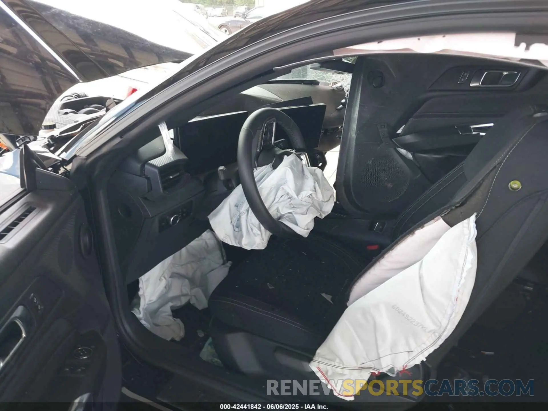 5 Photograph of a damaged car 1FA6P8CF7S5400976 FORD MUSTANG 2025