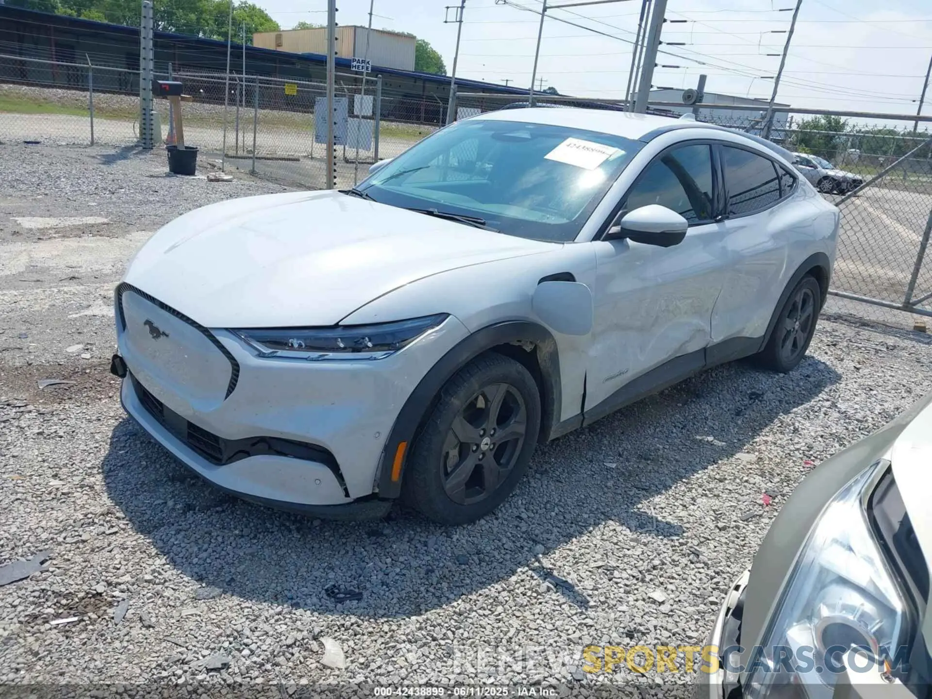 2 Photograph of a damaged car 3FMTK1RM5MMA49227 FORD MUSTANG MACH-E 2021