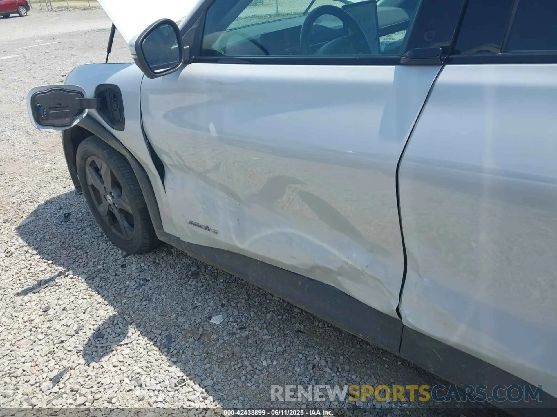 6 Photograph of a damaged car 3FMTK1RM5MMA49227 FORD MUSTANG MACH-E 2021
