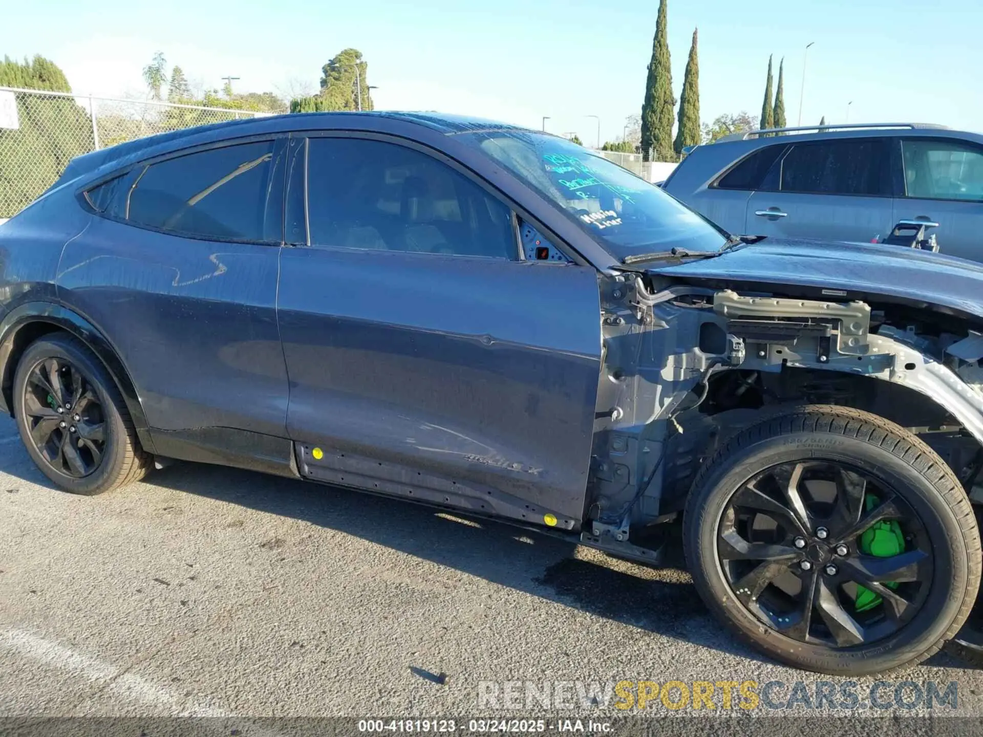 14 Photograph of a damaged car 3FMTK3R76MMA21152 FORD MUSTANG MACH-E 2021